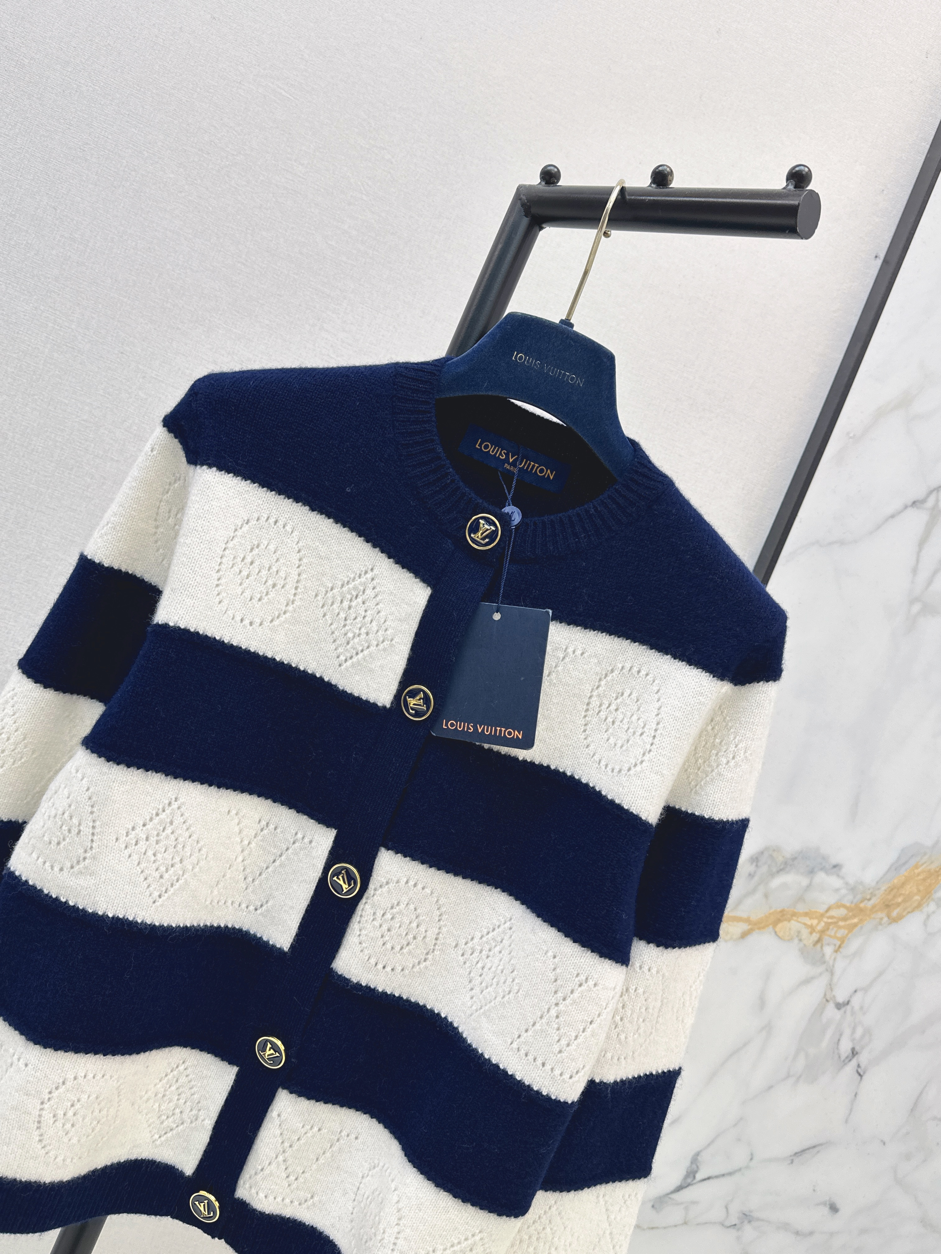 Loui 26ss stripe knit cardigan