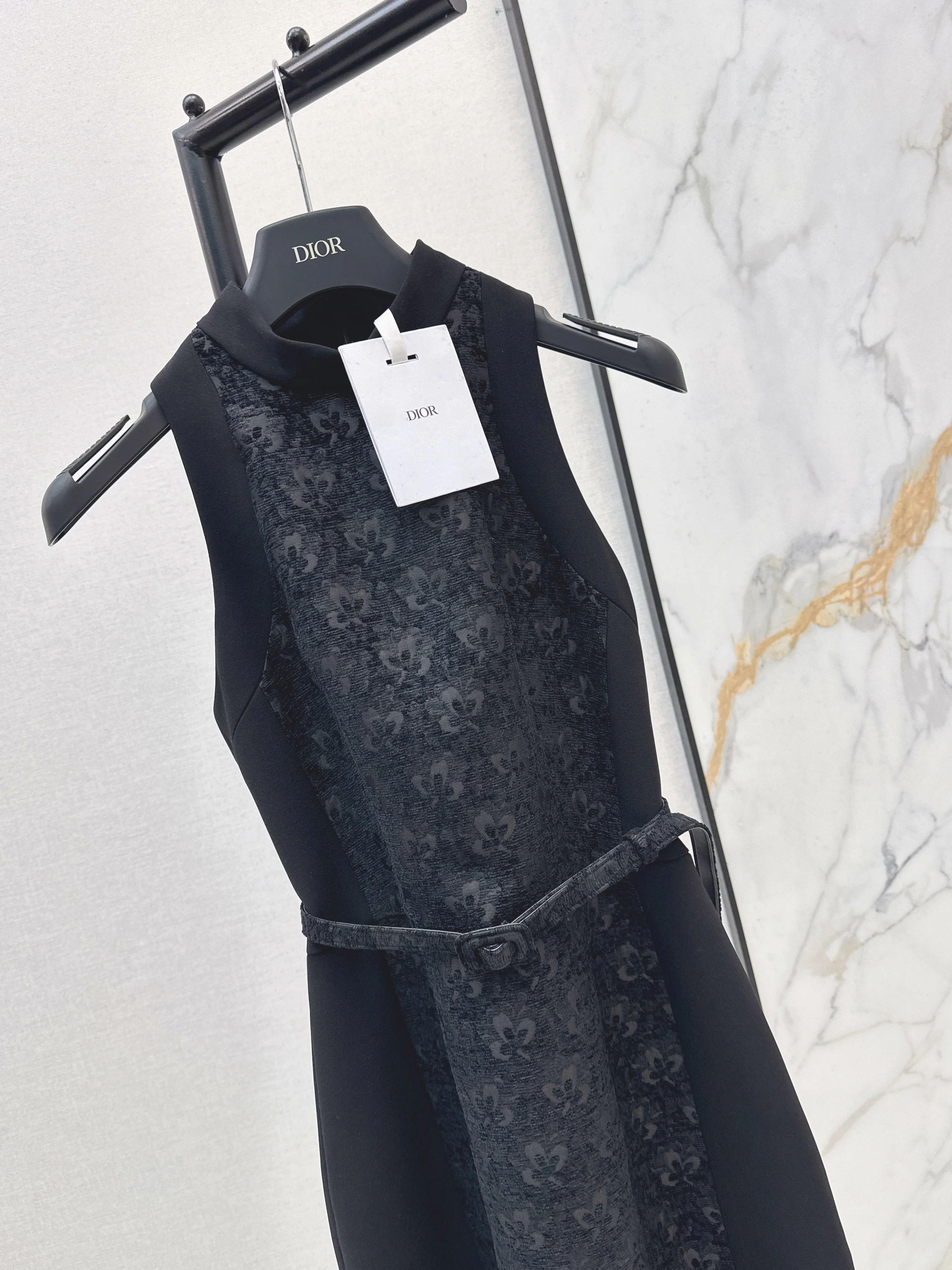 CD 26ss jacquard belted dress