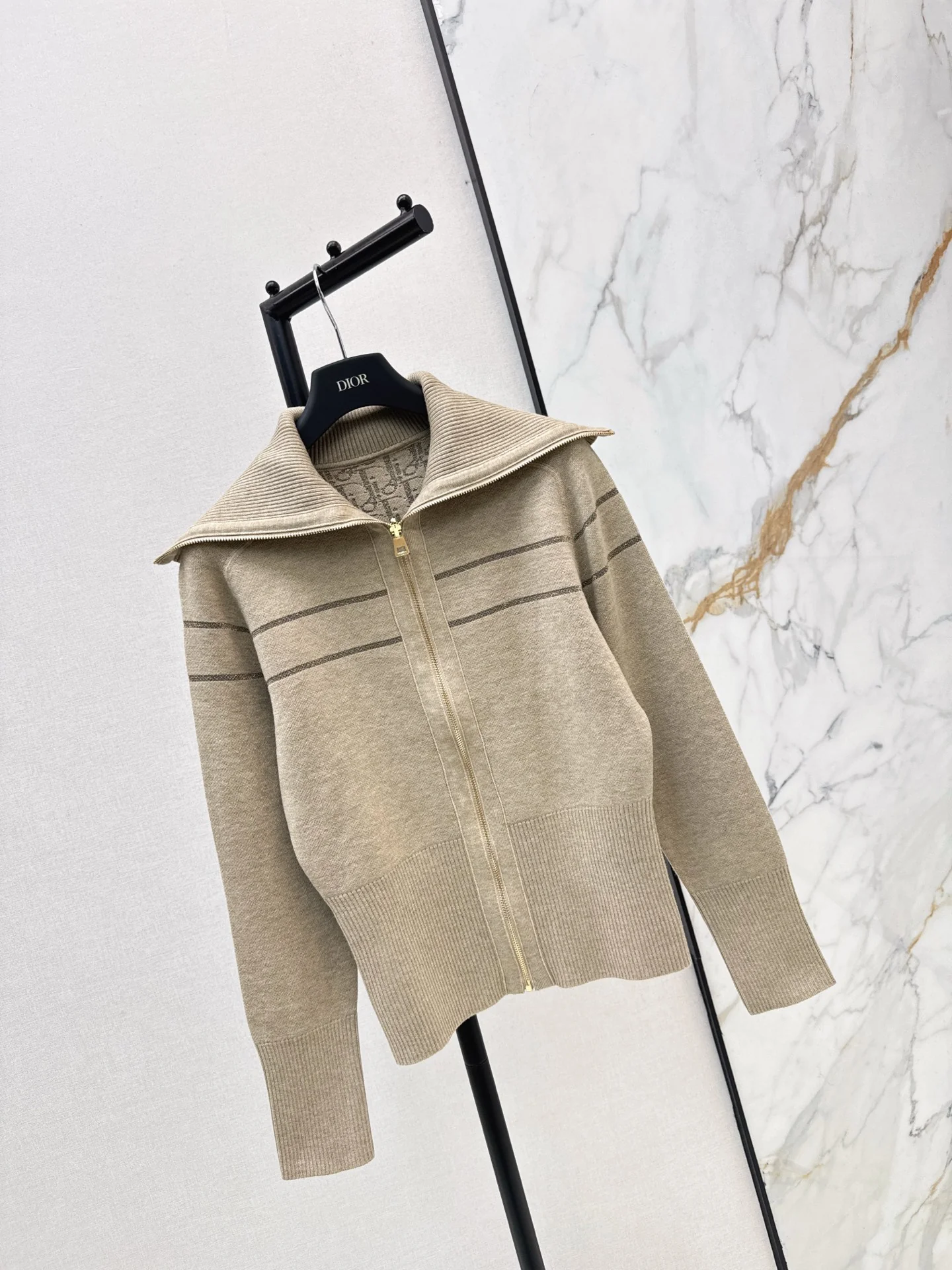 CD 25fw reversible jacket