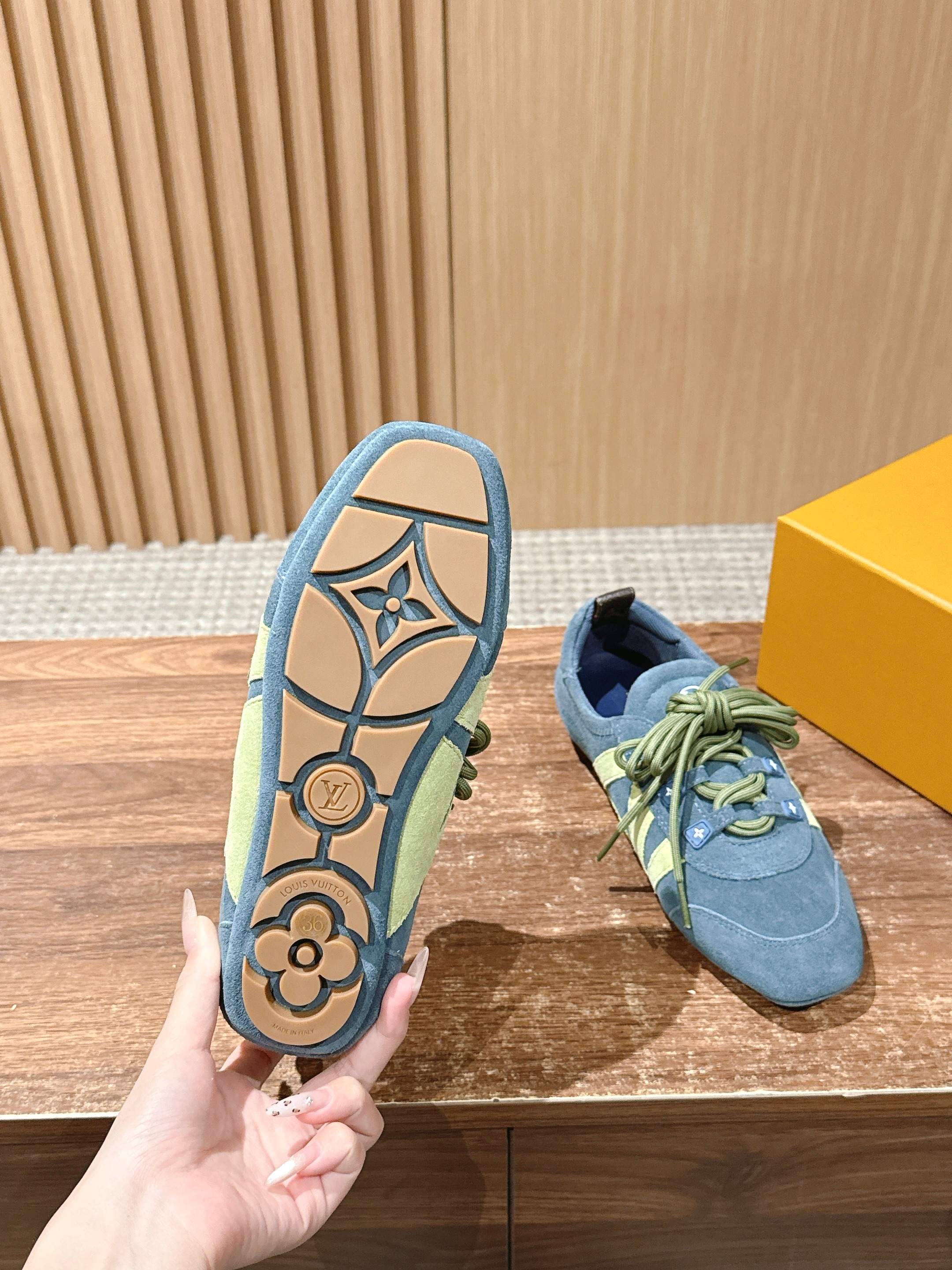 Loui 25fw sneaker