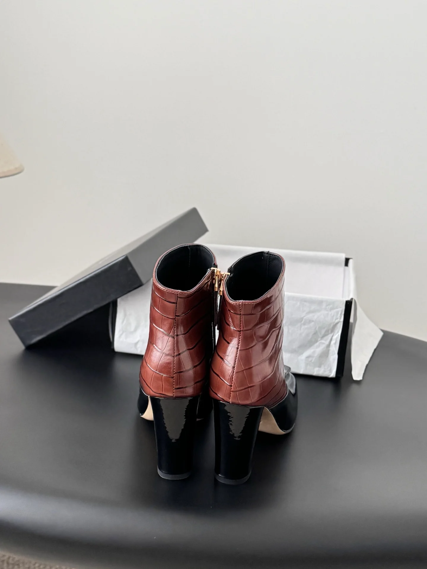 Chan 26ss ankle boots