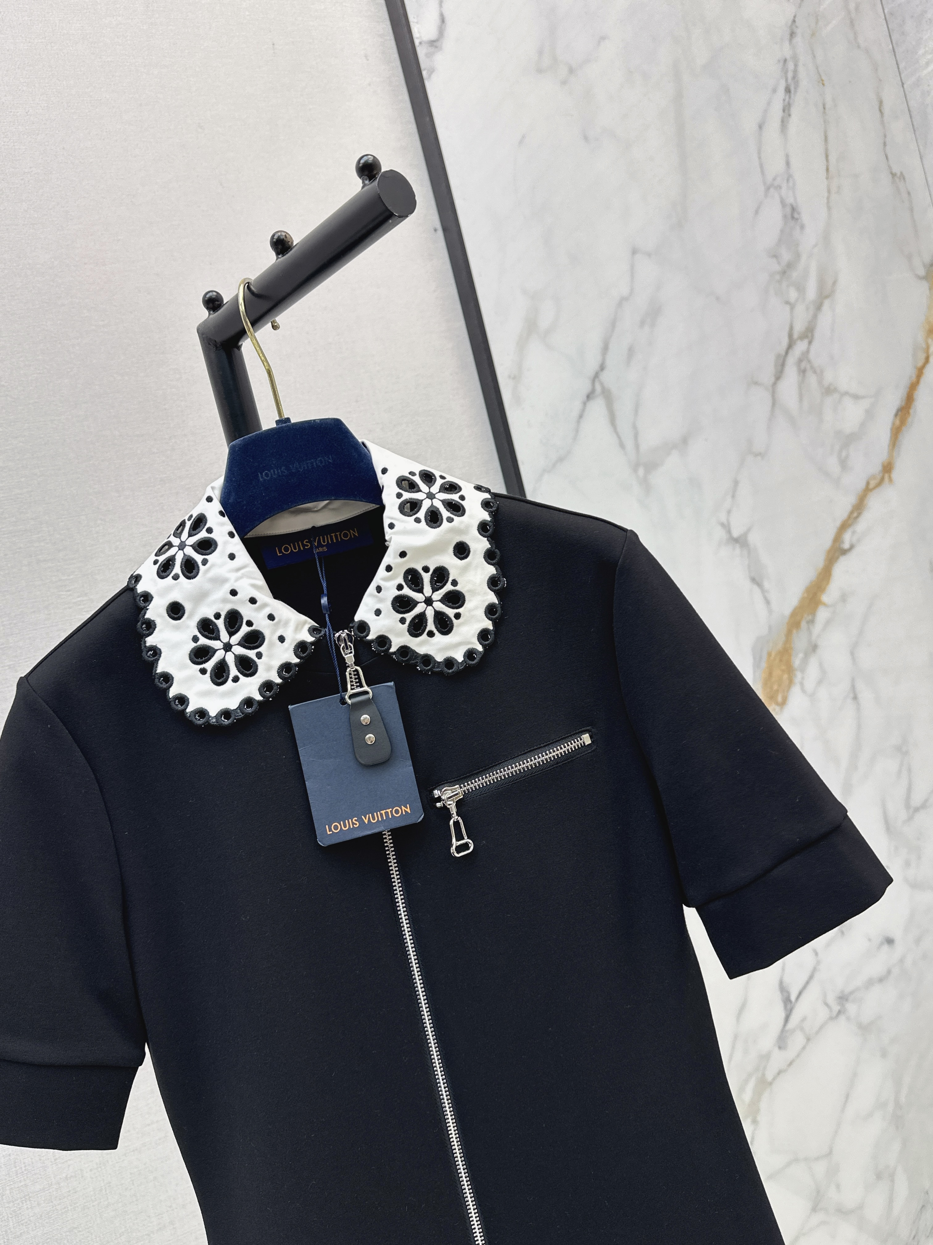 Loui 26ss peter pan collar zip dress