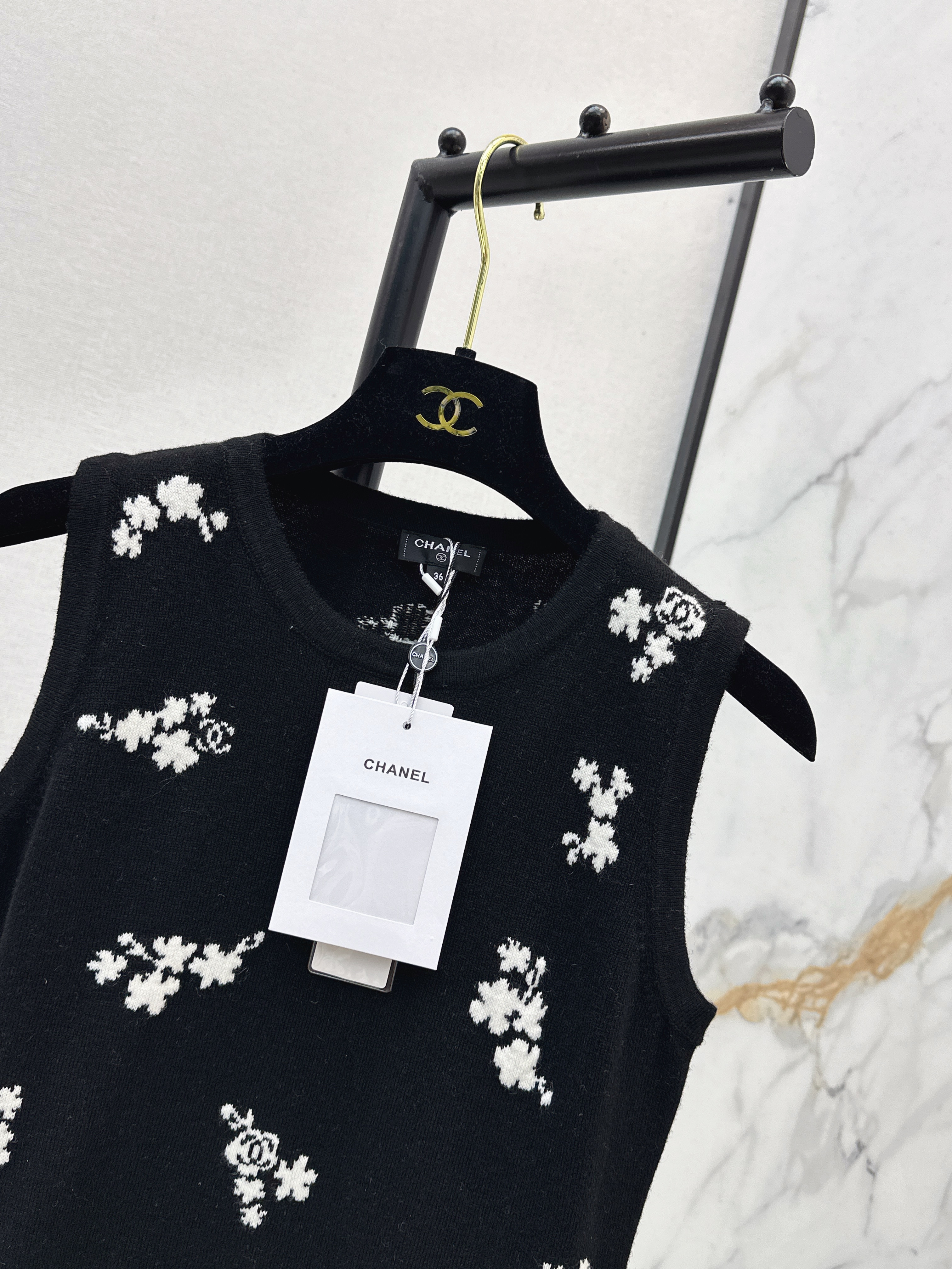 Chan 26ss embroidery knit vest
