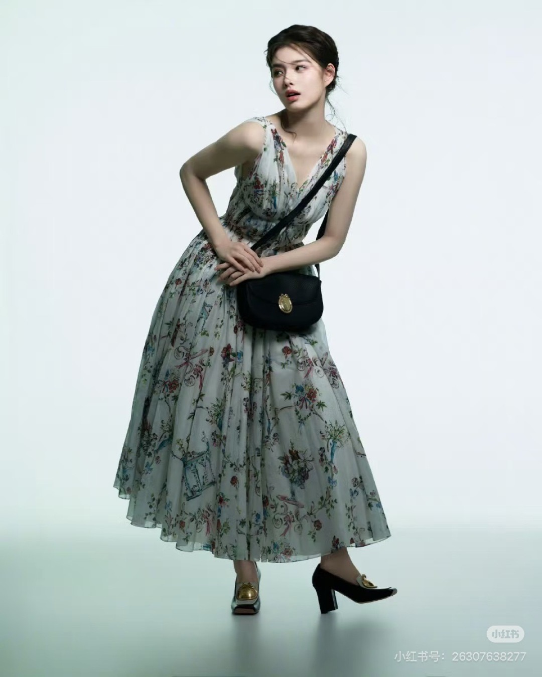 CD 26ss v-neck print dress