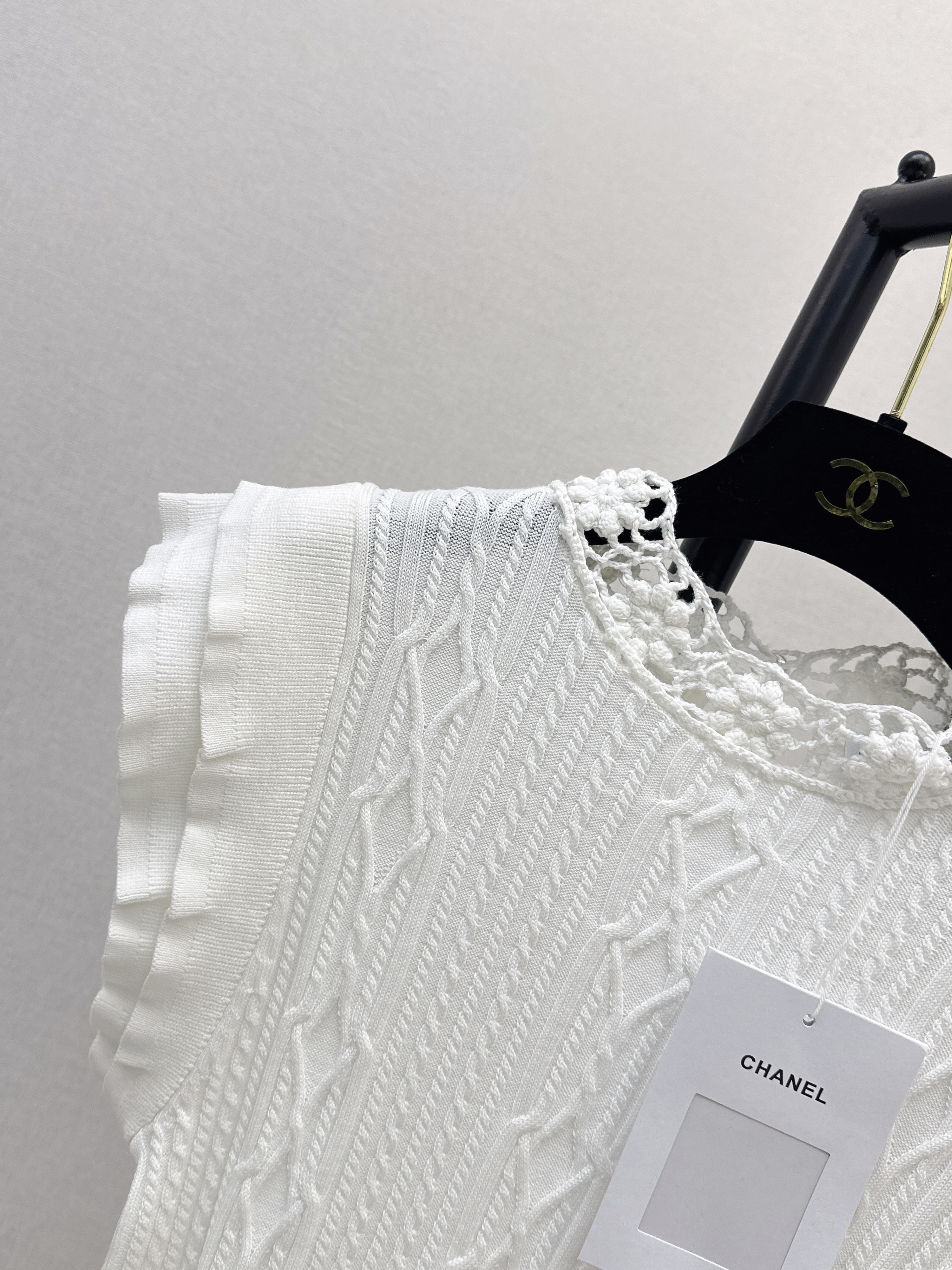 Chan 26ss lace collar knit top