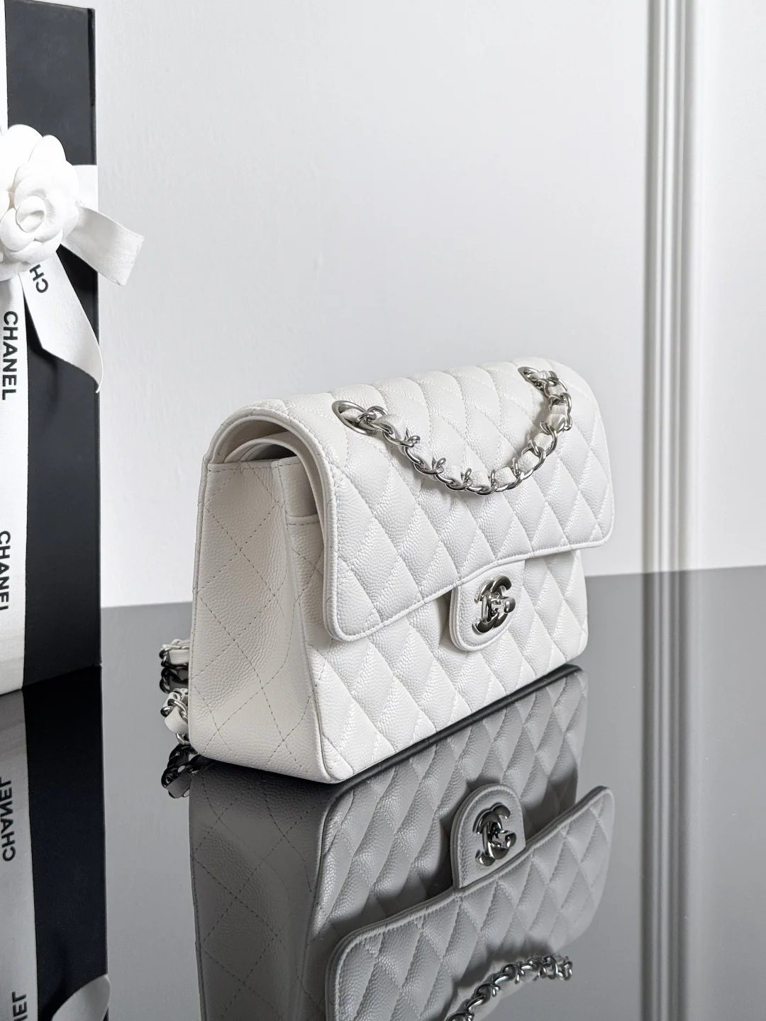 Chan cf23 chain shoulder bag