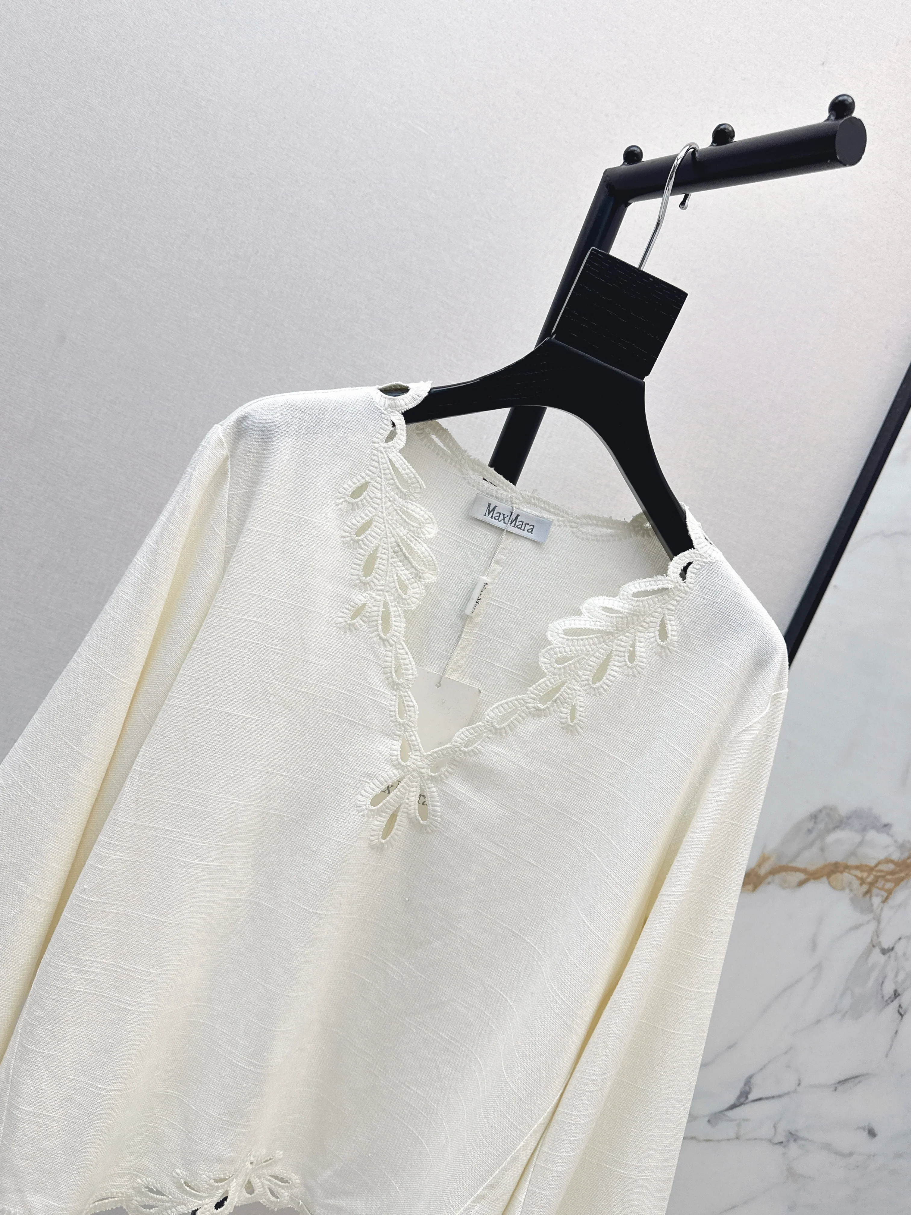 Max 26ss embroidery flounce sleeve  top