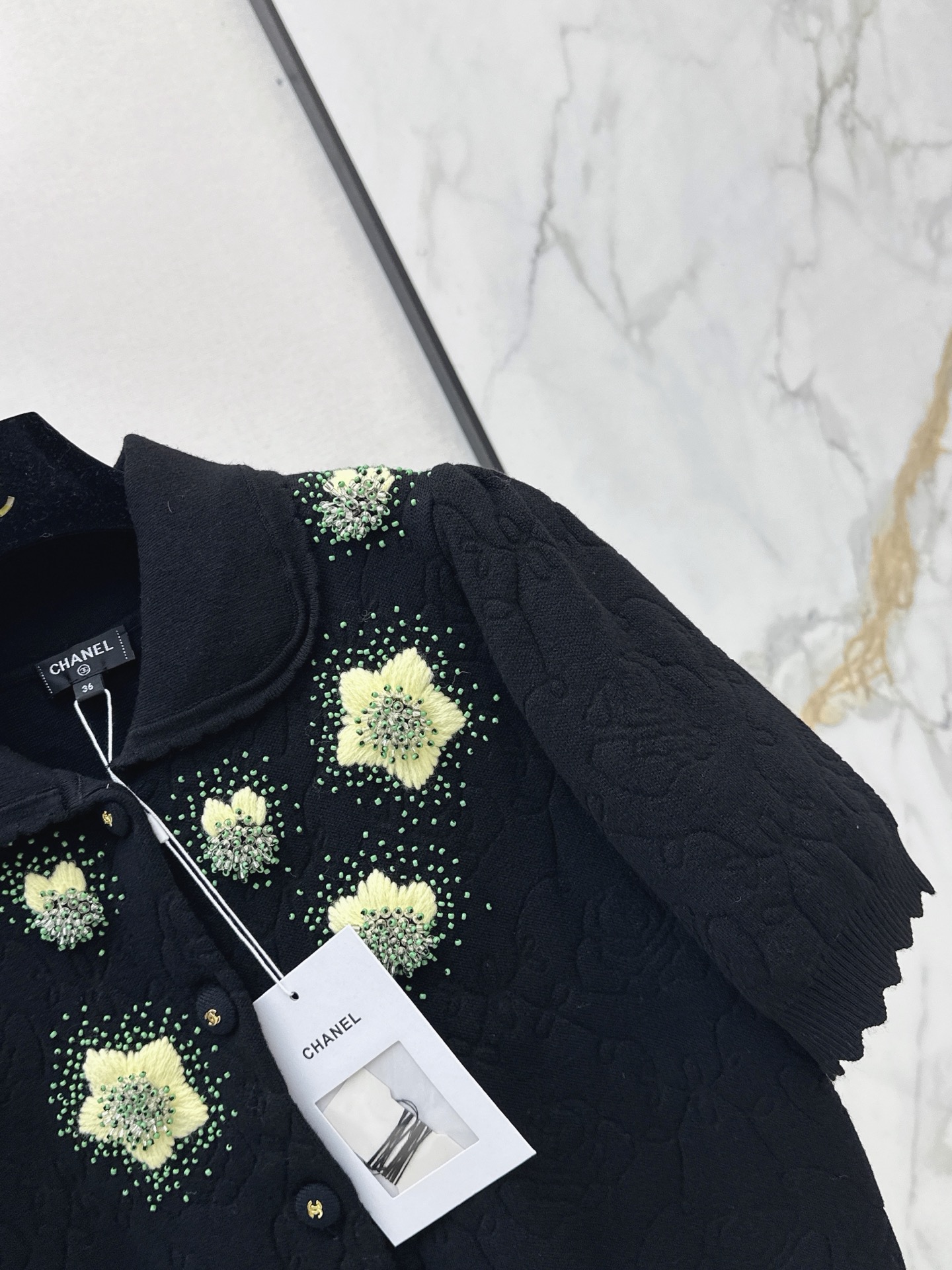 Chan 26ss 3d floarl knit sweater