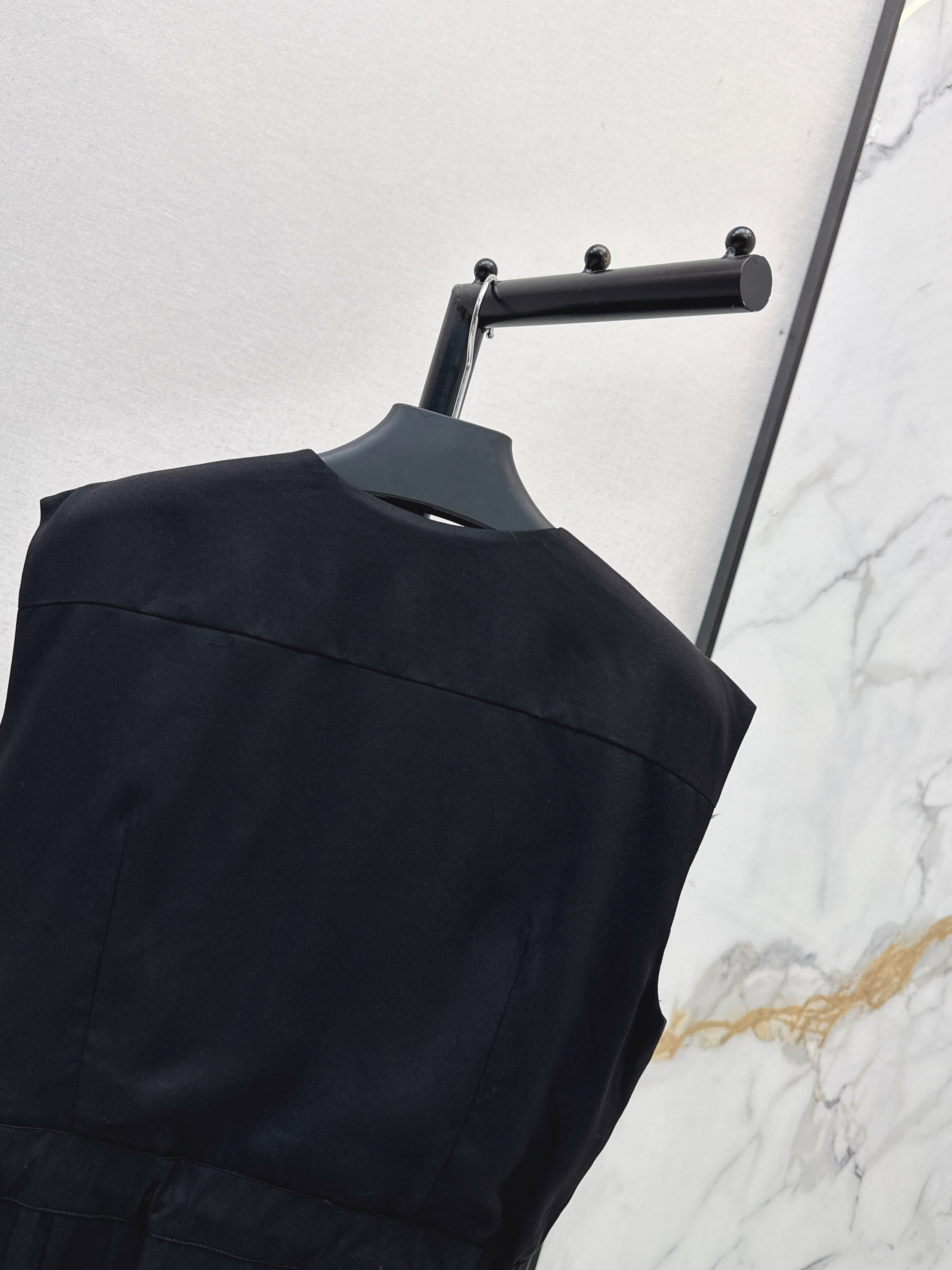 Pra 26ss drawsting sleeveless dress