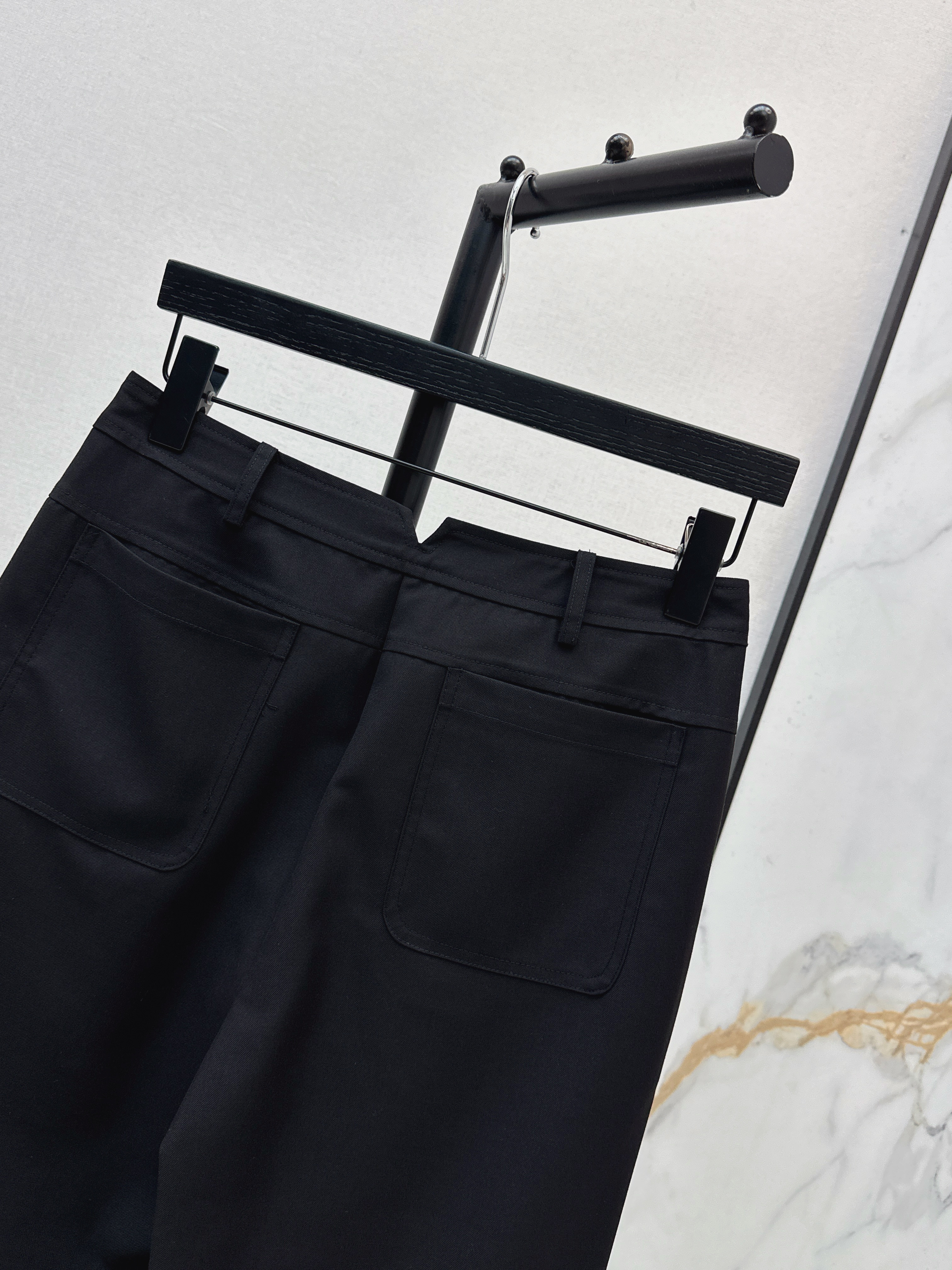 Her 26ss suit pants