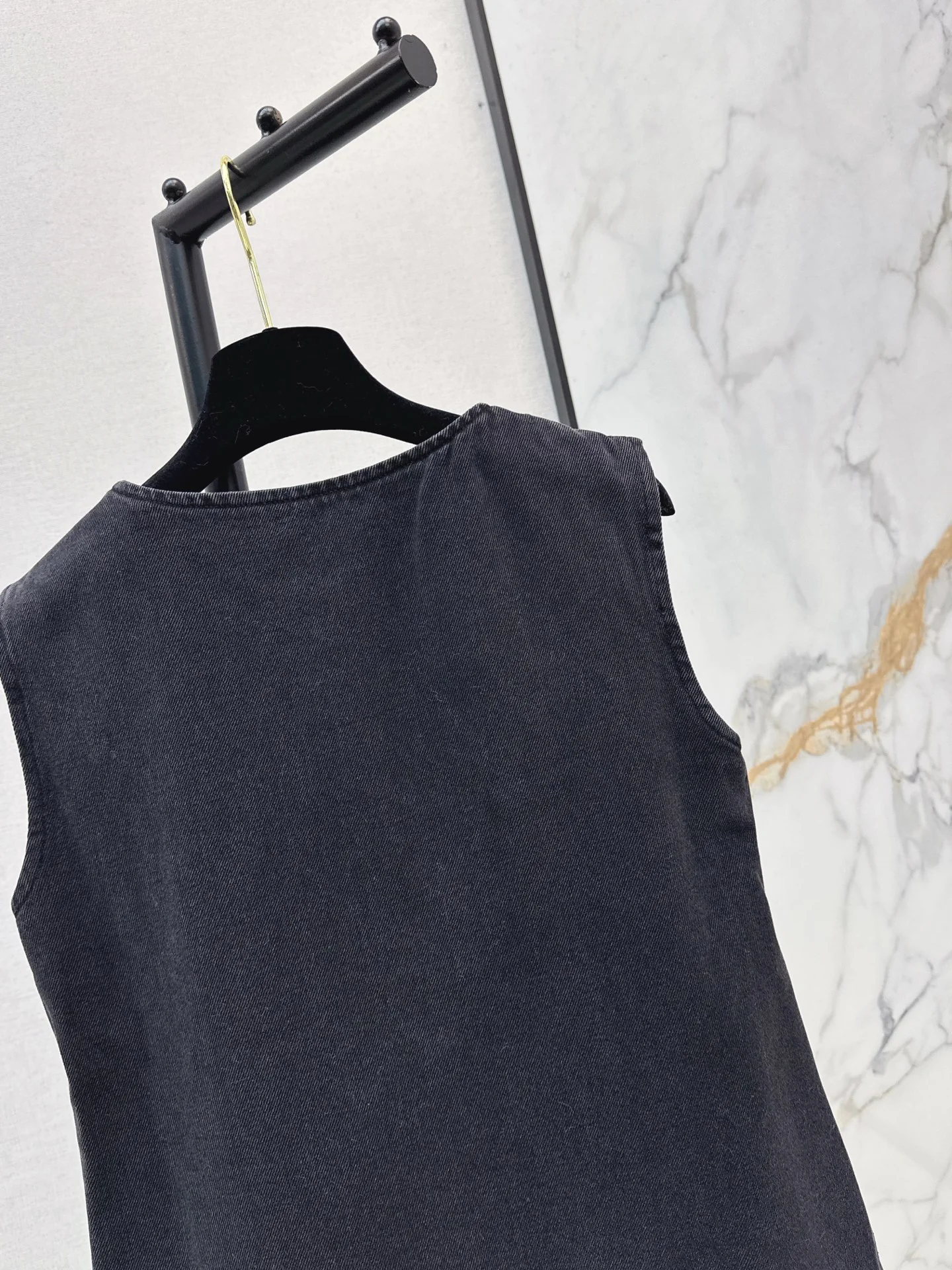 Chan 25fw sleeveless bow denim dress