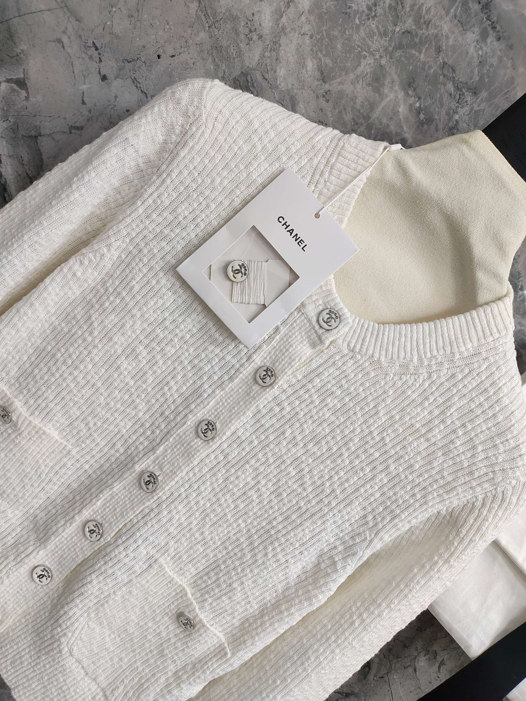 Chan 25ss knit cardigan