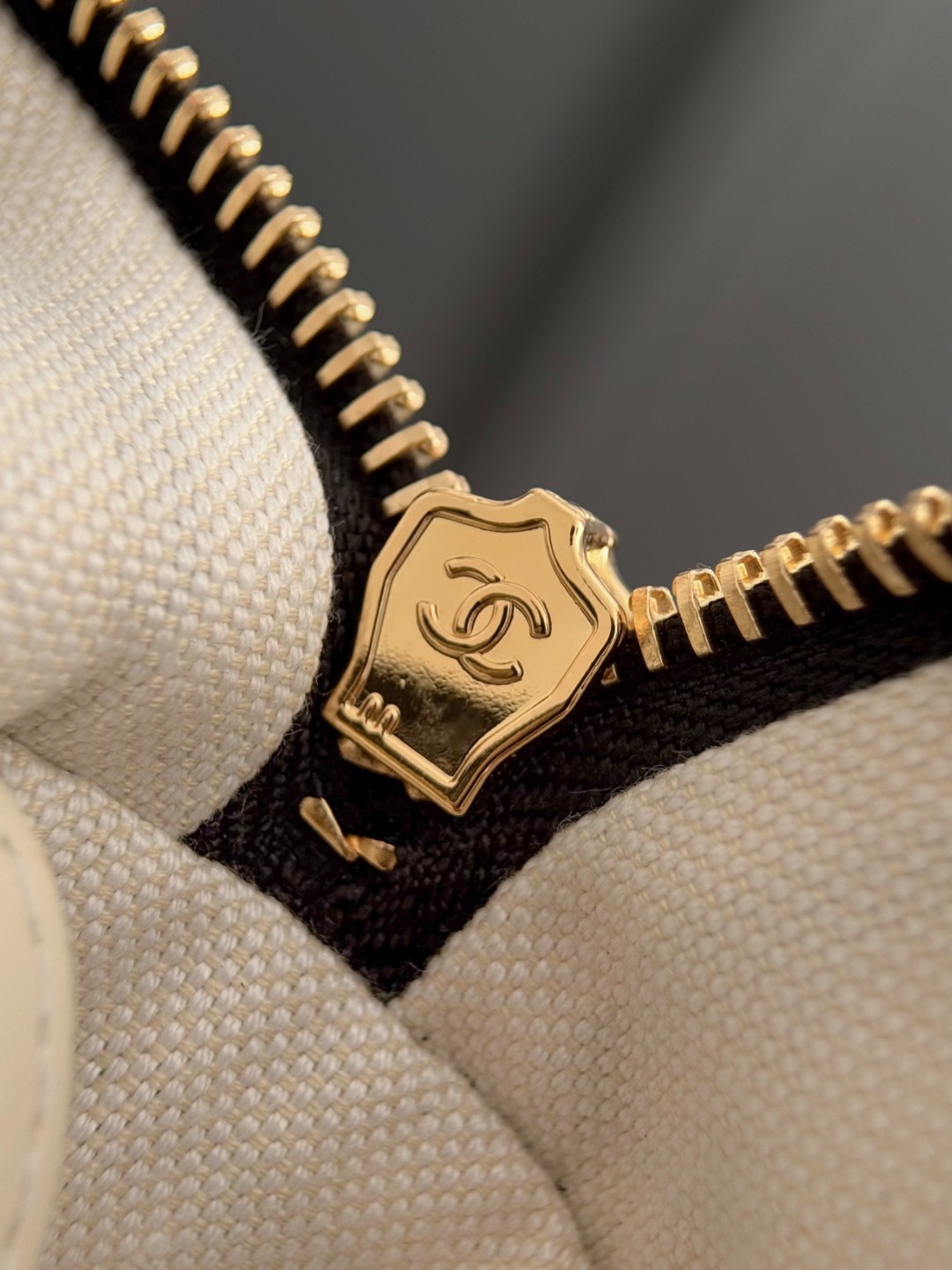 Chan 26S suede bowling bag