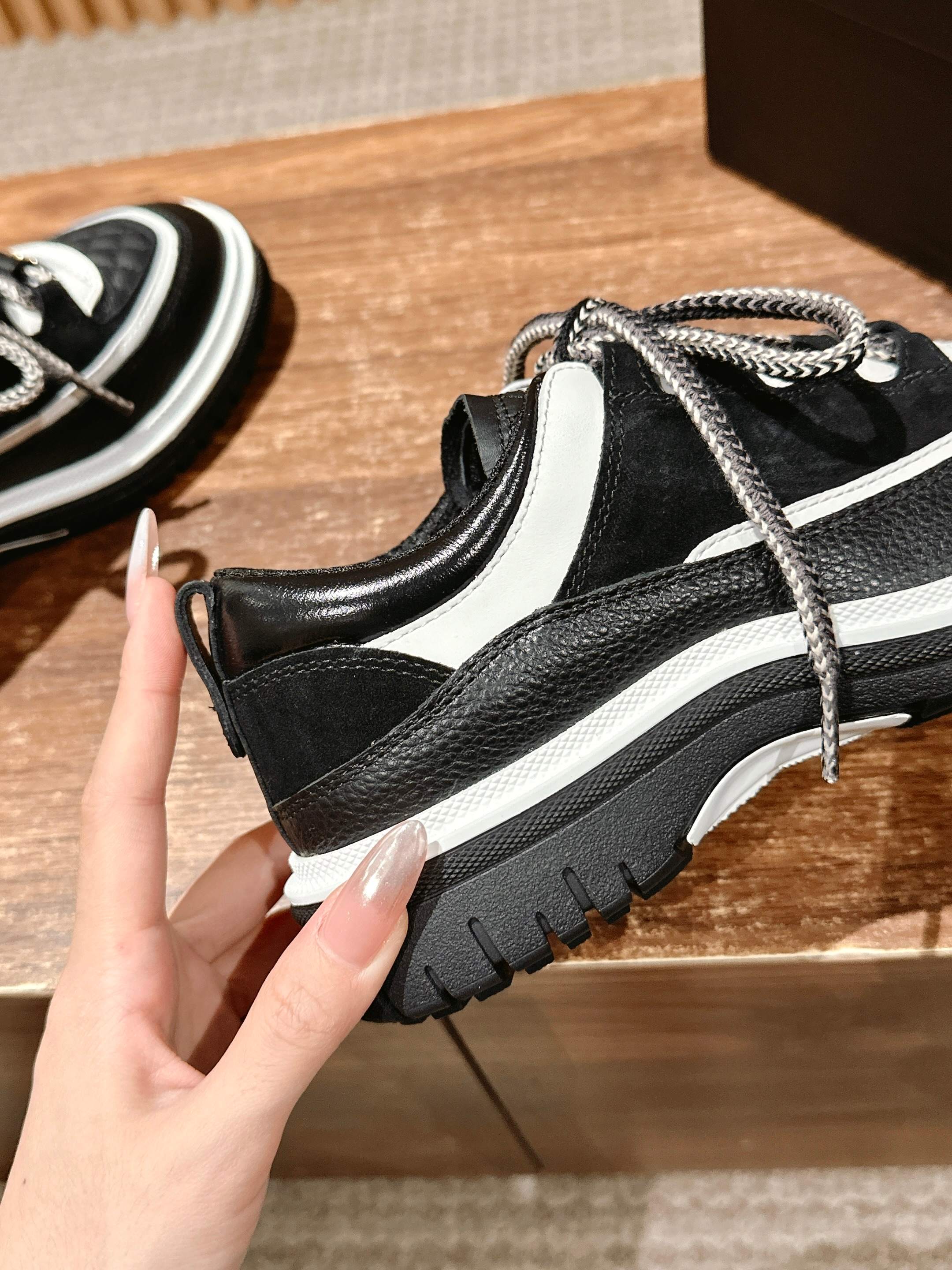 Chan 25fw sneaker
