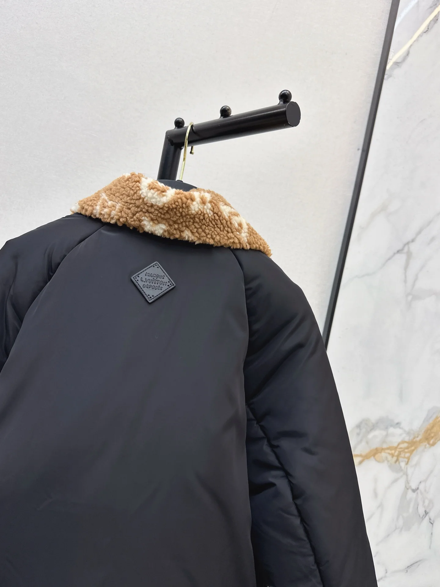 Louis 25fw padded jacket