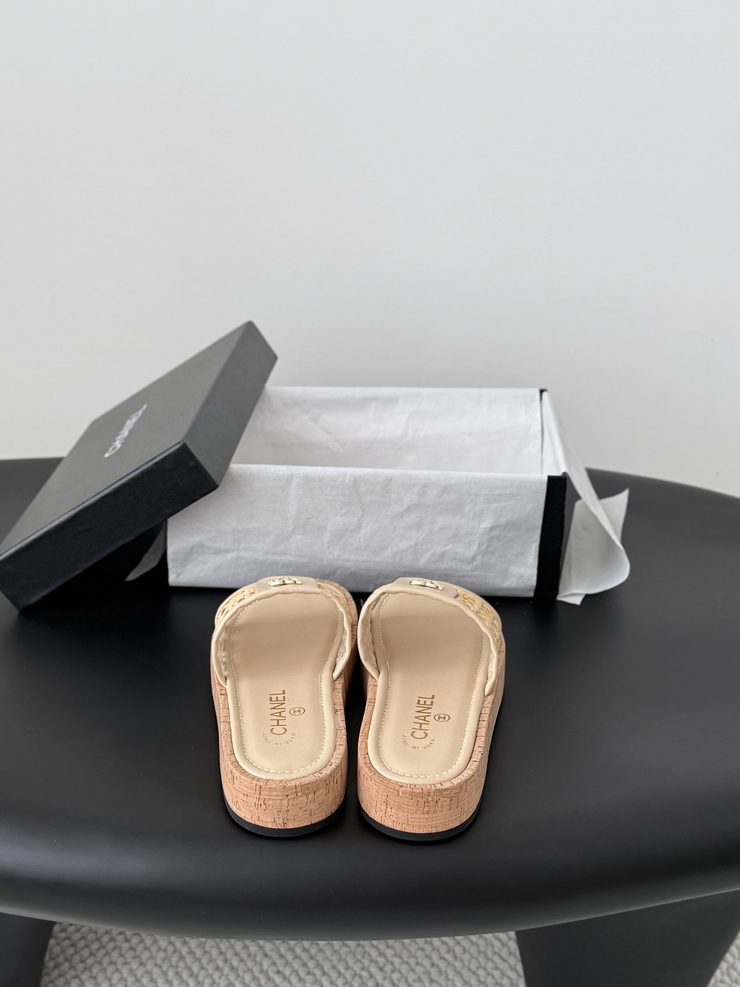 Chan 26C mesh slippers
