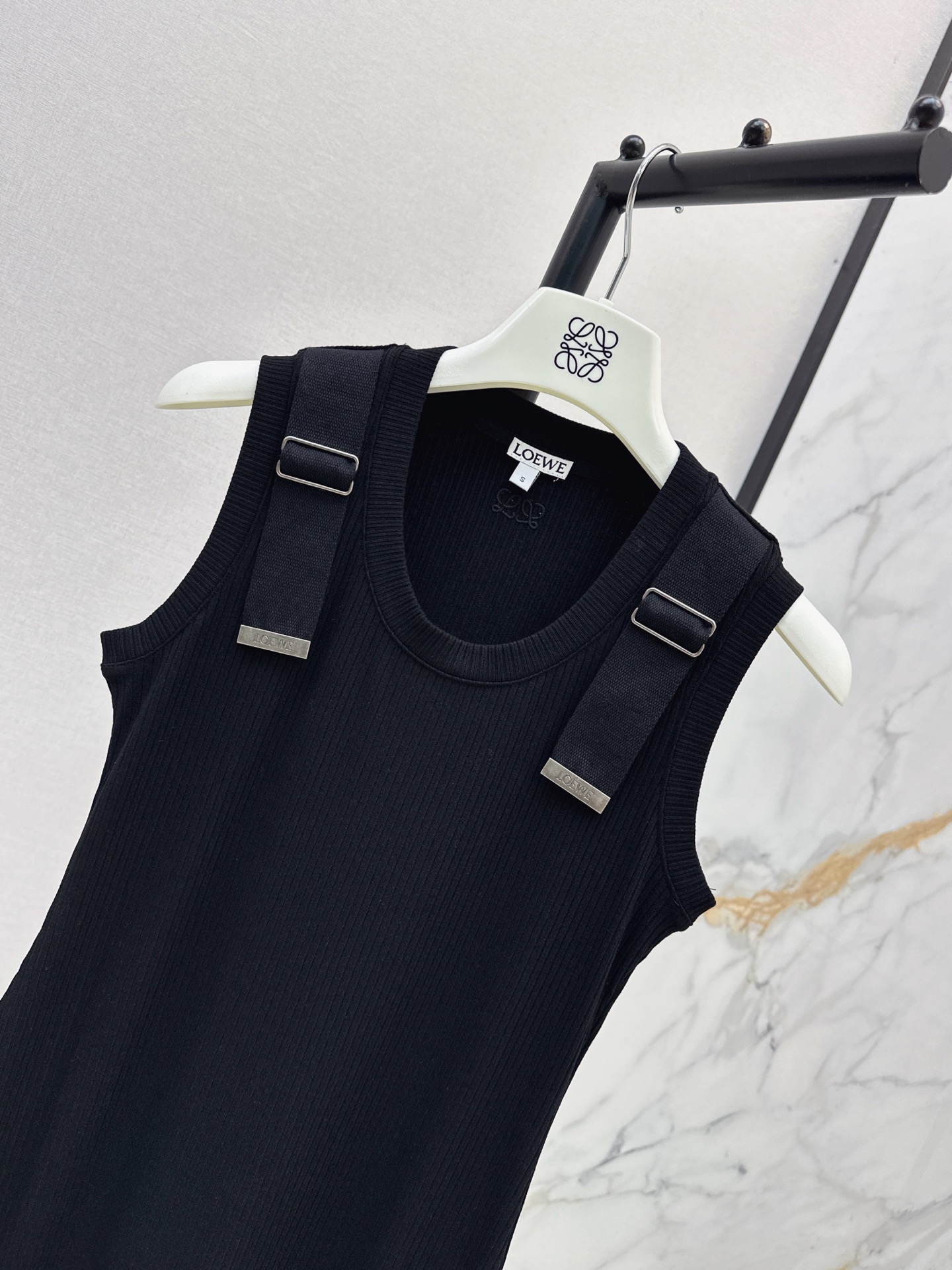 Loe 26ss sleeveless knit dress