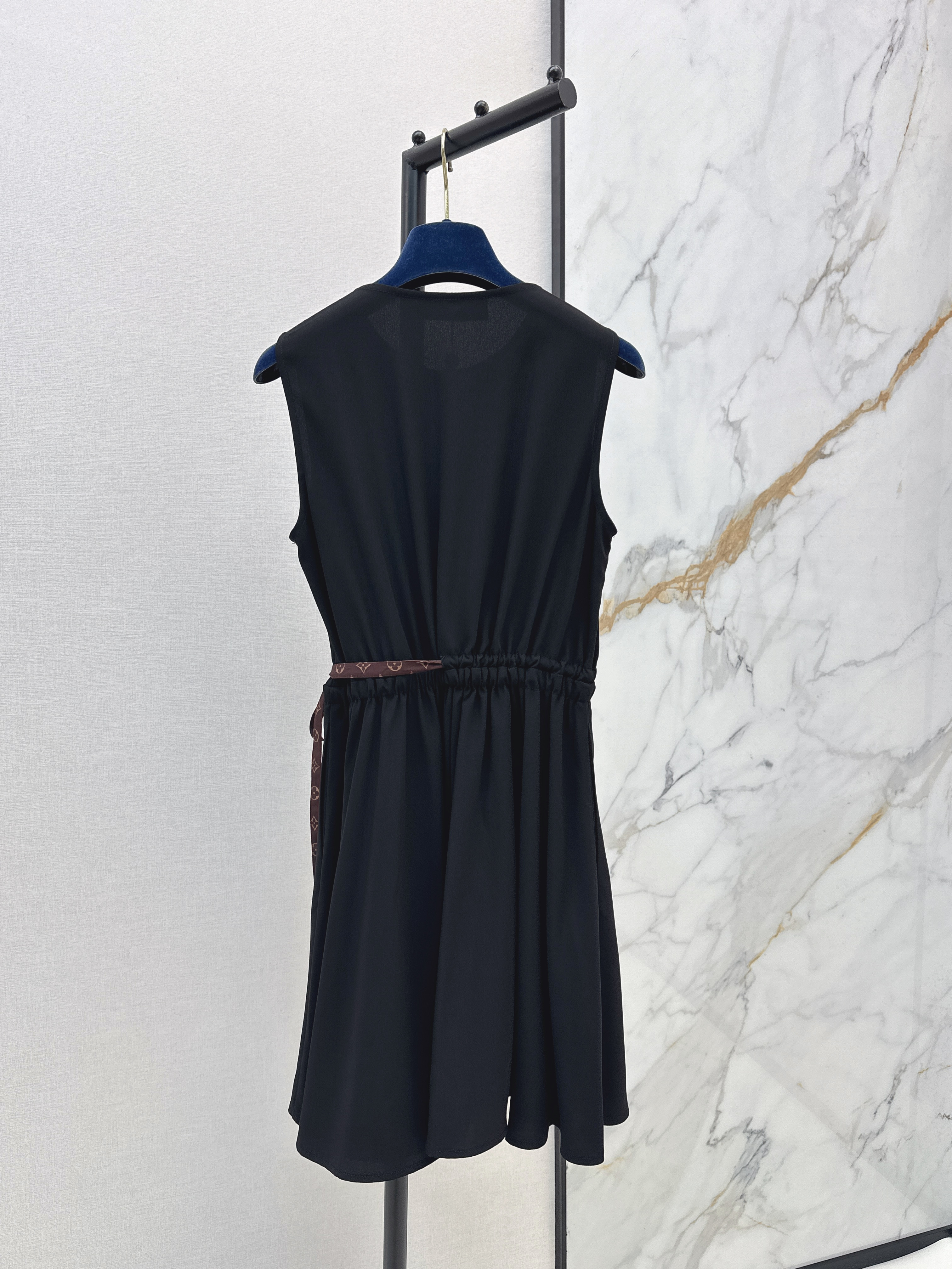 Loui 26ss drawstring dress