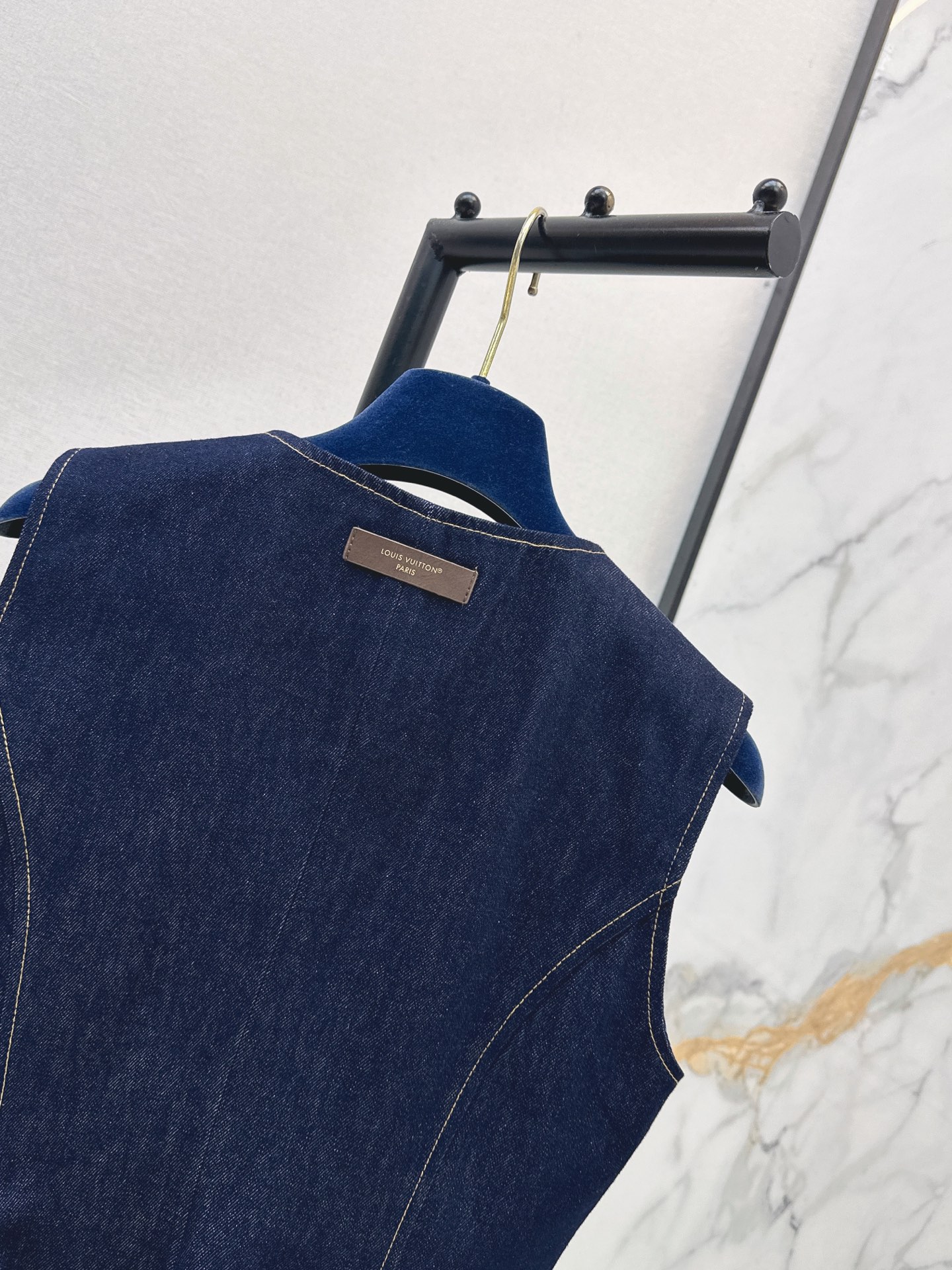 Loui 26ss ruffle denim top