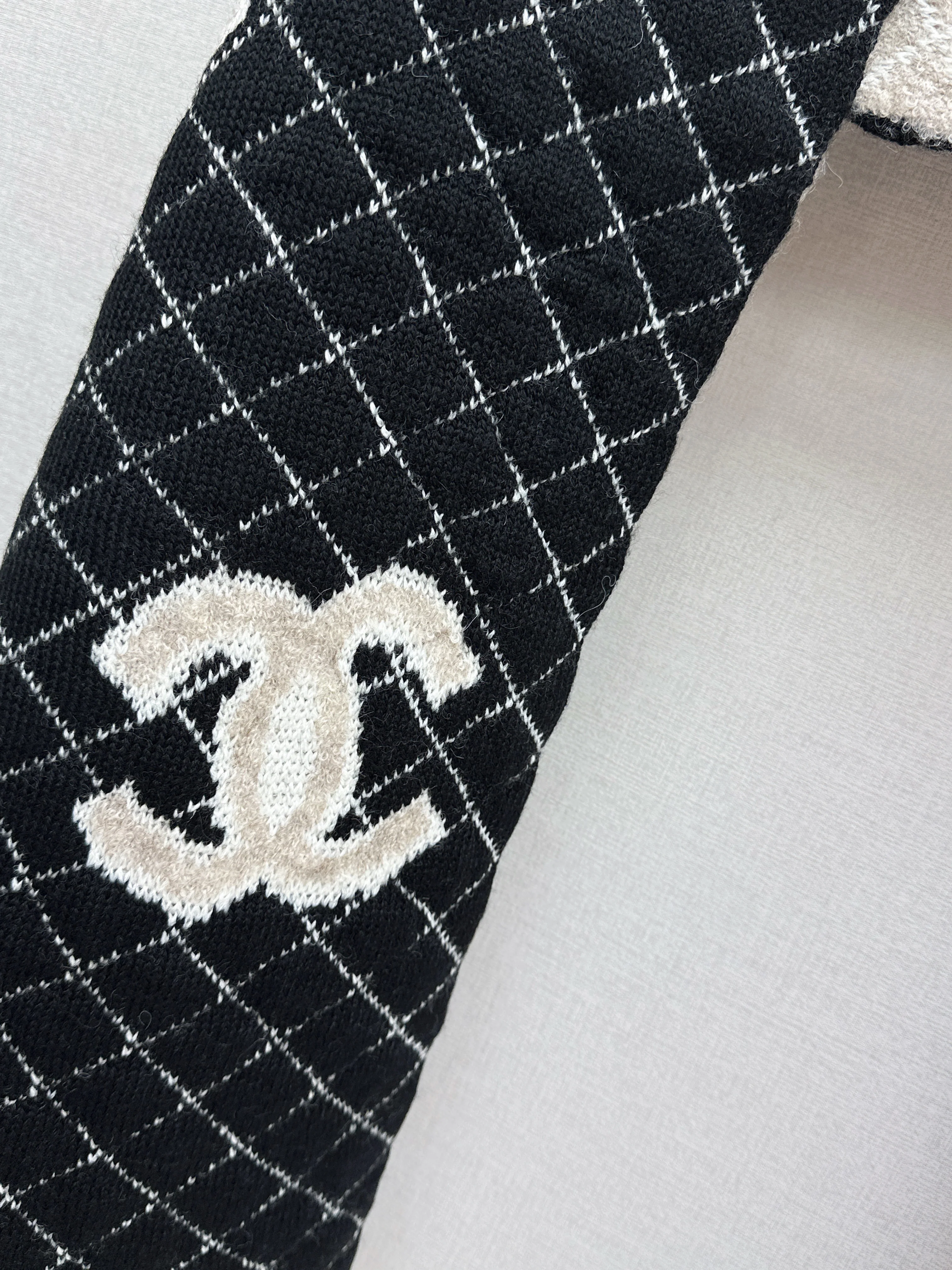 Chan 26ss cashmere scarf