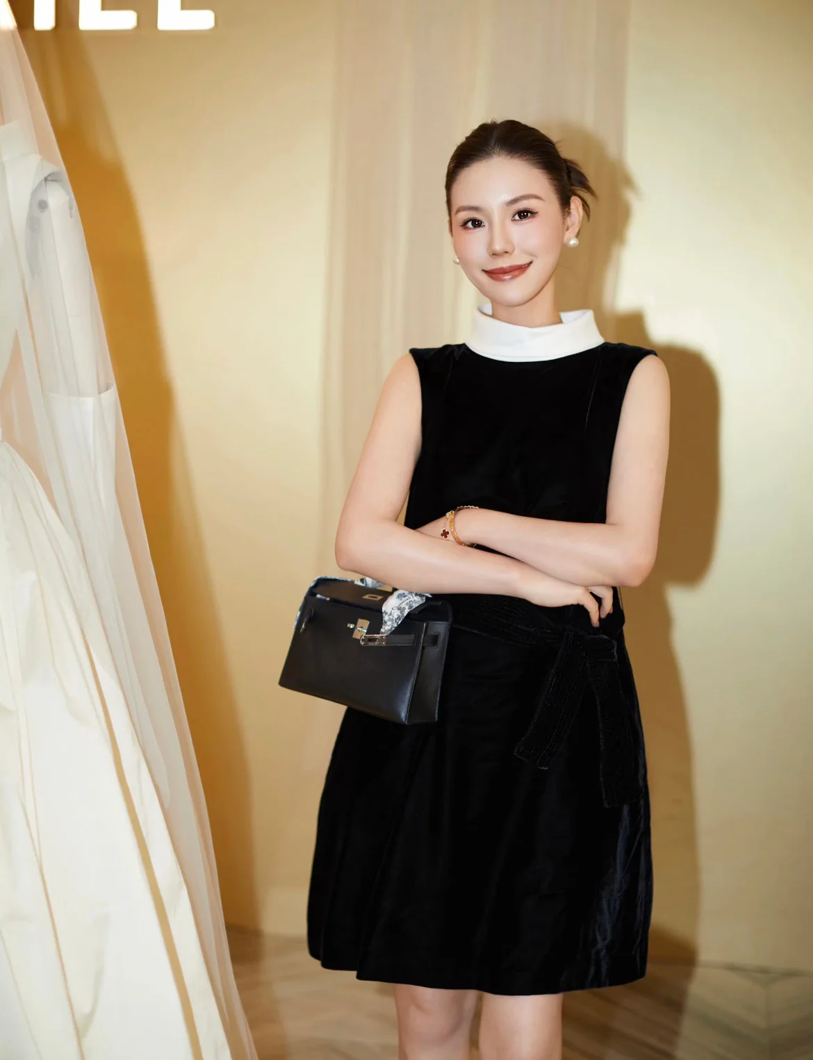 CD 26ss velvet dress