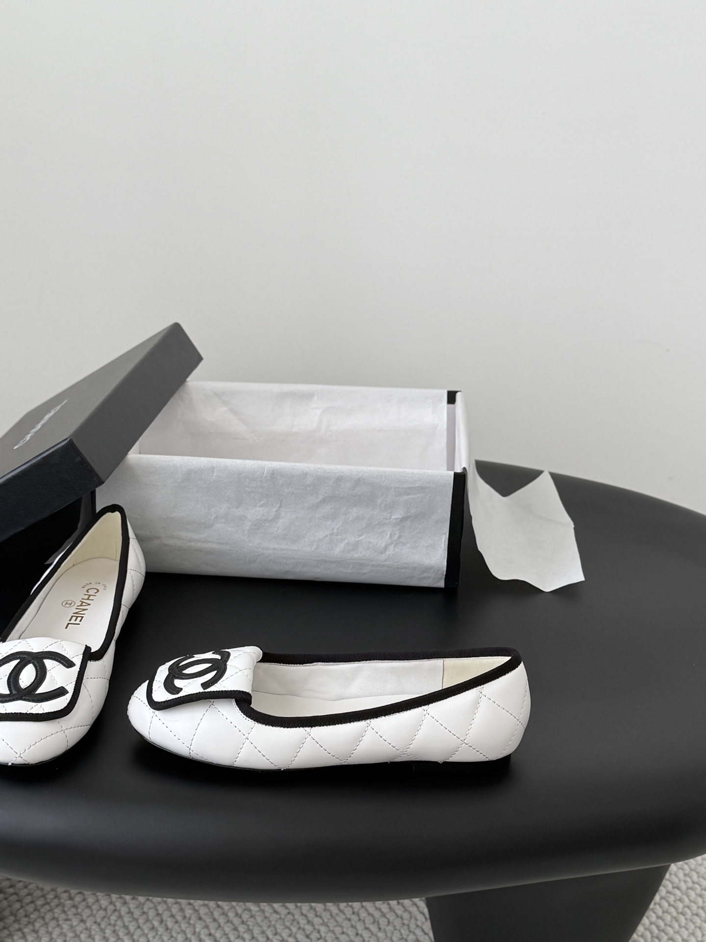Chan 26C ballet flats