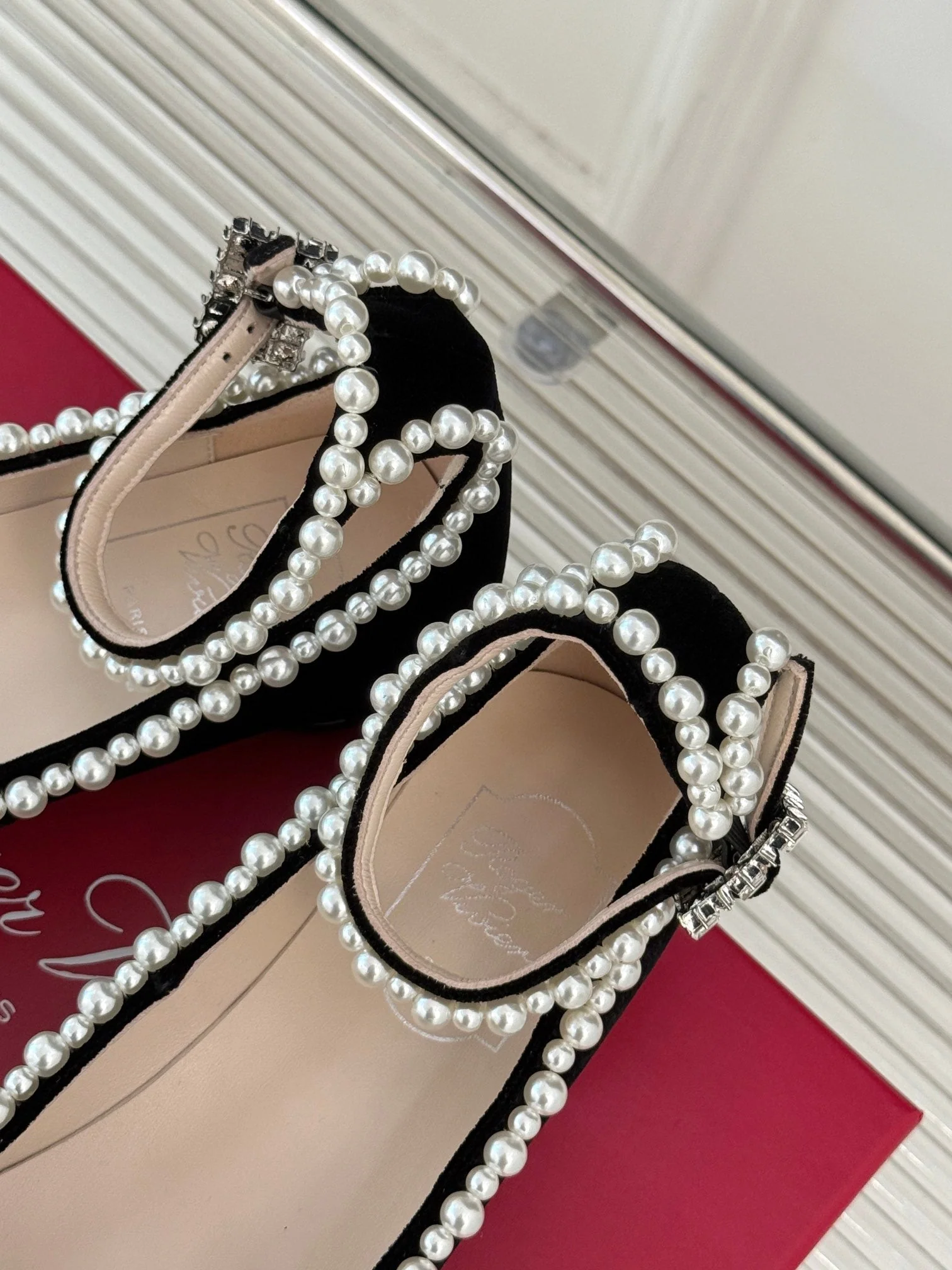R Vi pearls ballerina shoes