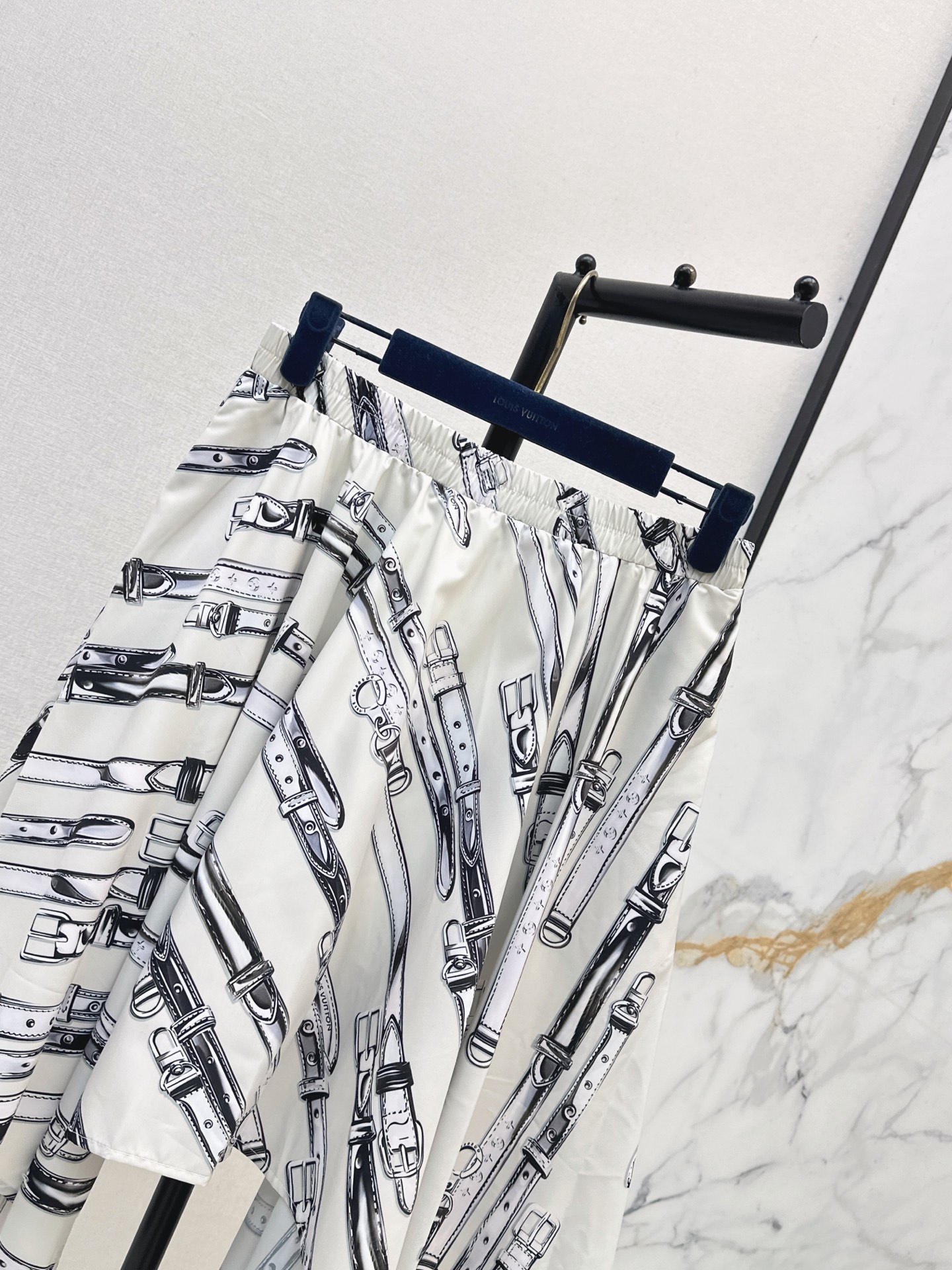 Loui 26ss asymmetrical skirt