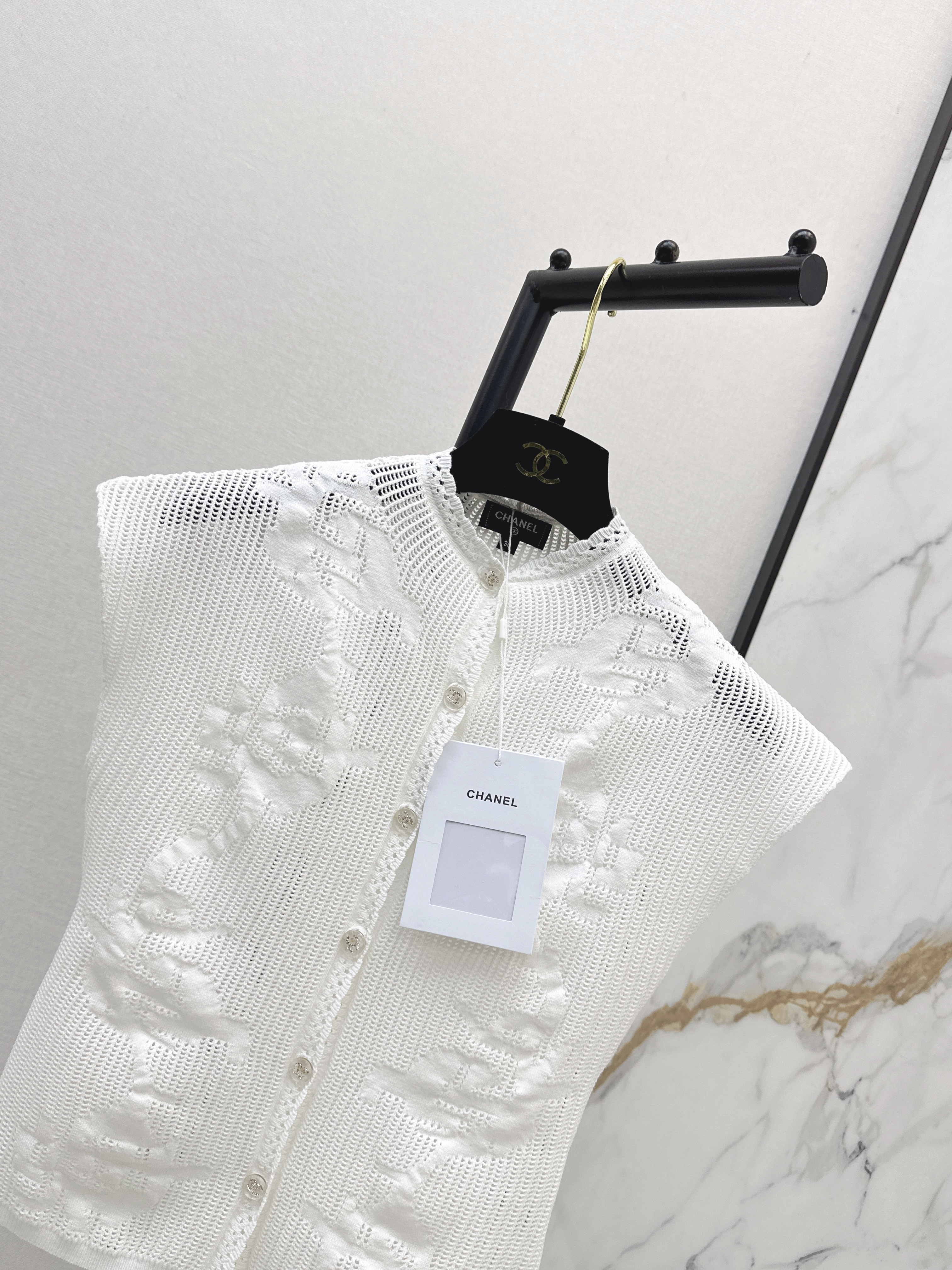 Chan 26ss hollow knit vest top