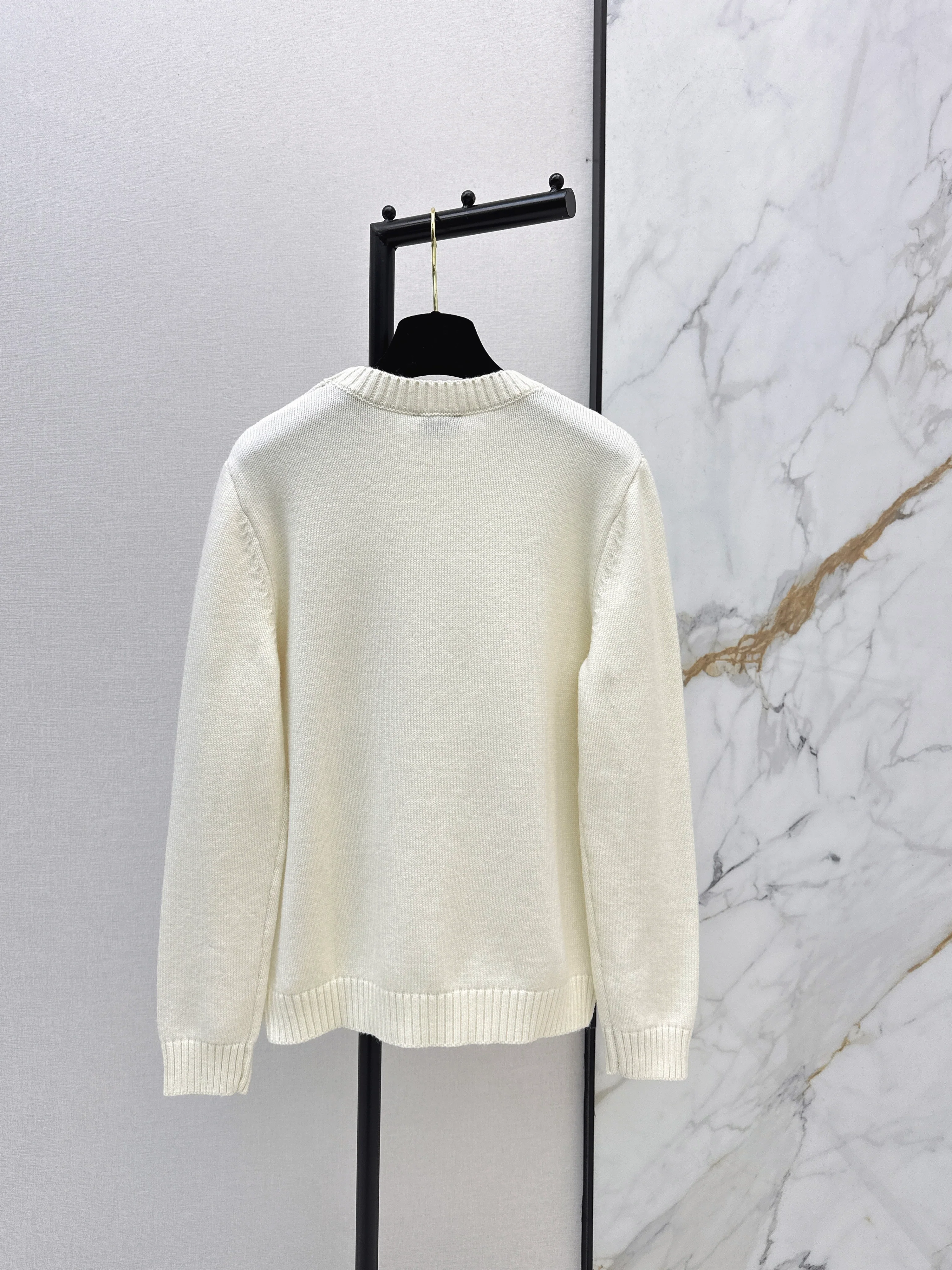 Chan 26ss sequin knit sweater