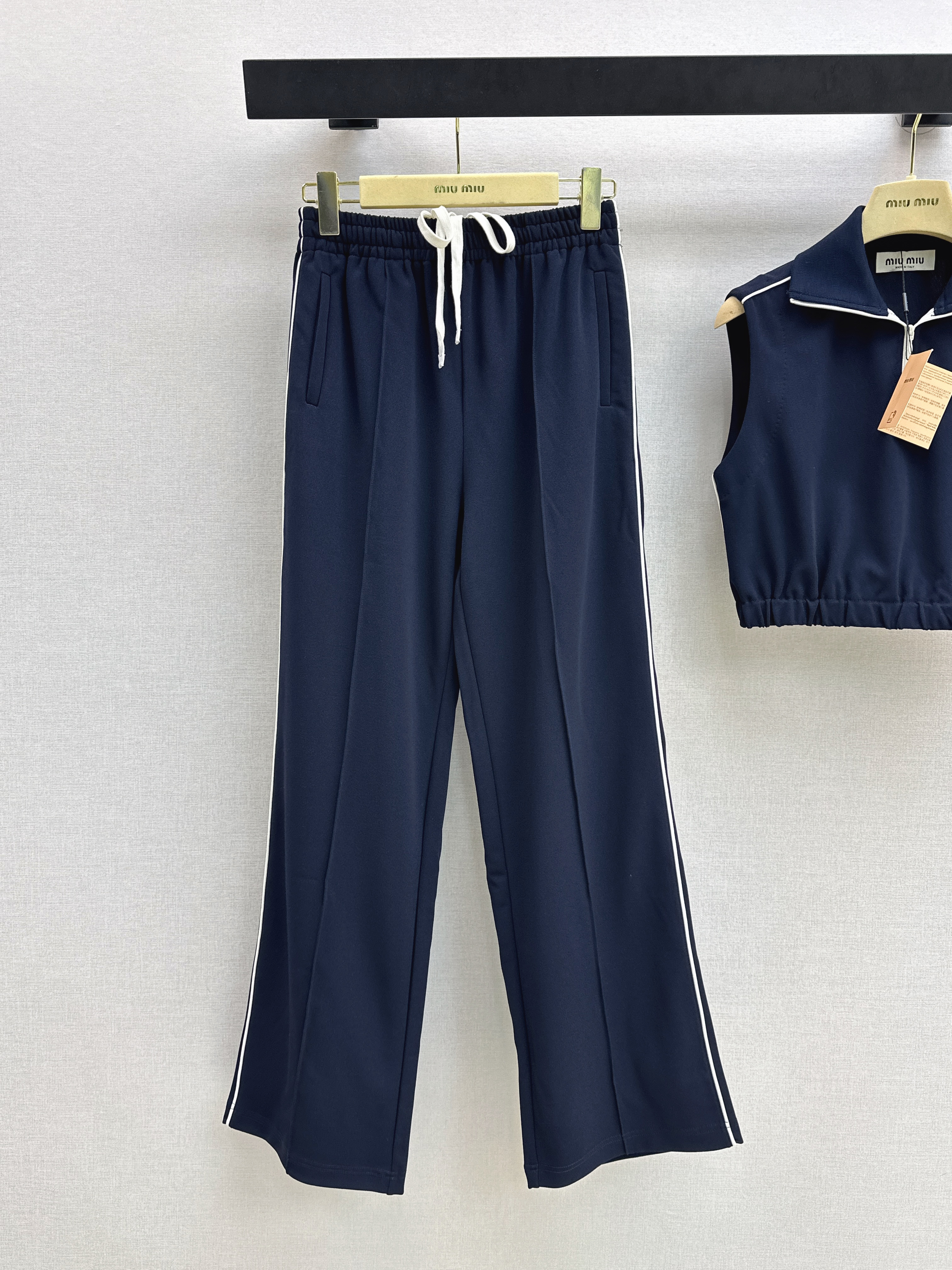 Miu 26ss sleeveless top pants set