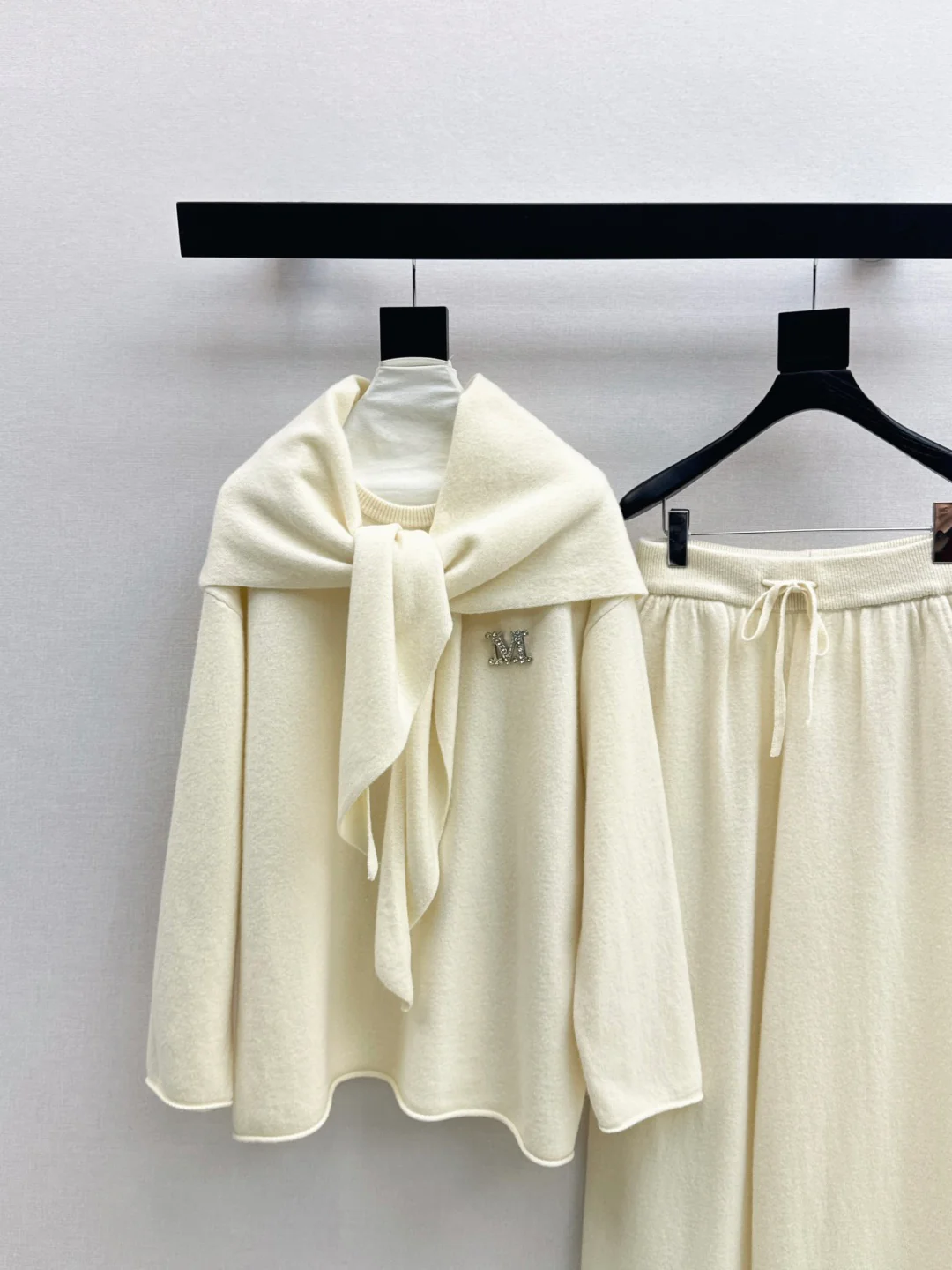 Max 25fw wool sweater+shawl wraps pants sets