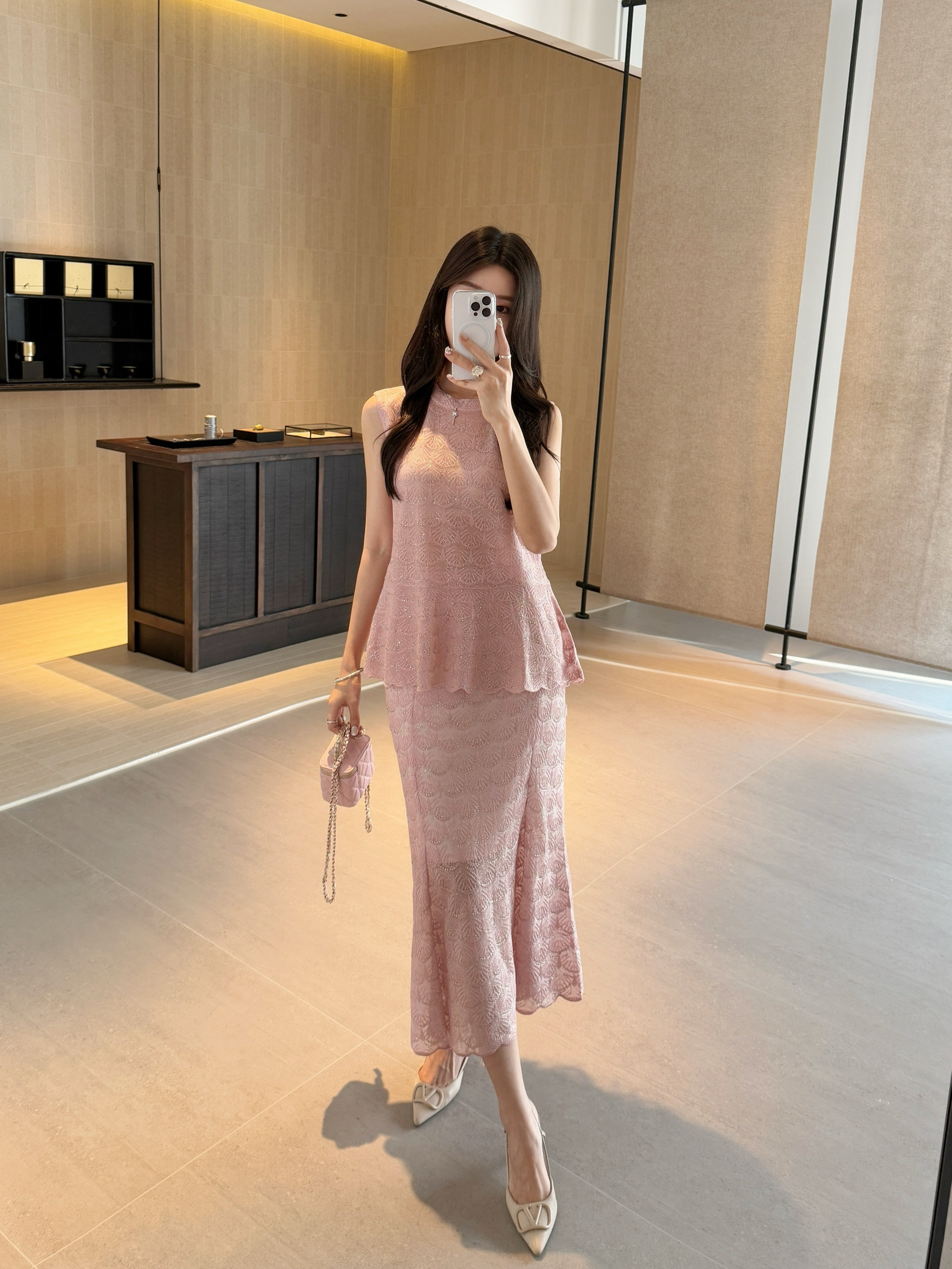Chan 26ss rhinestone knitwear skirt set