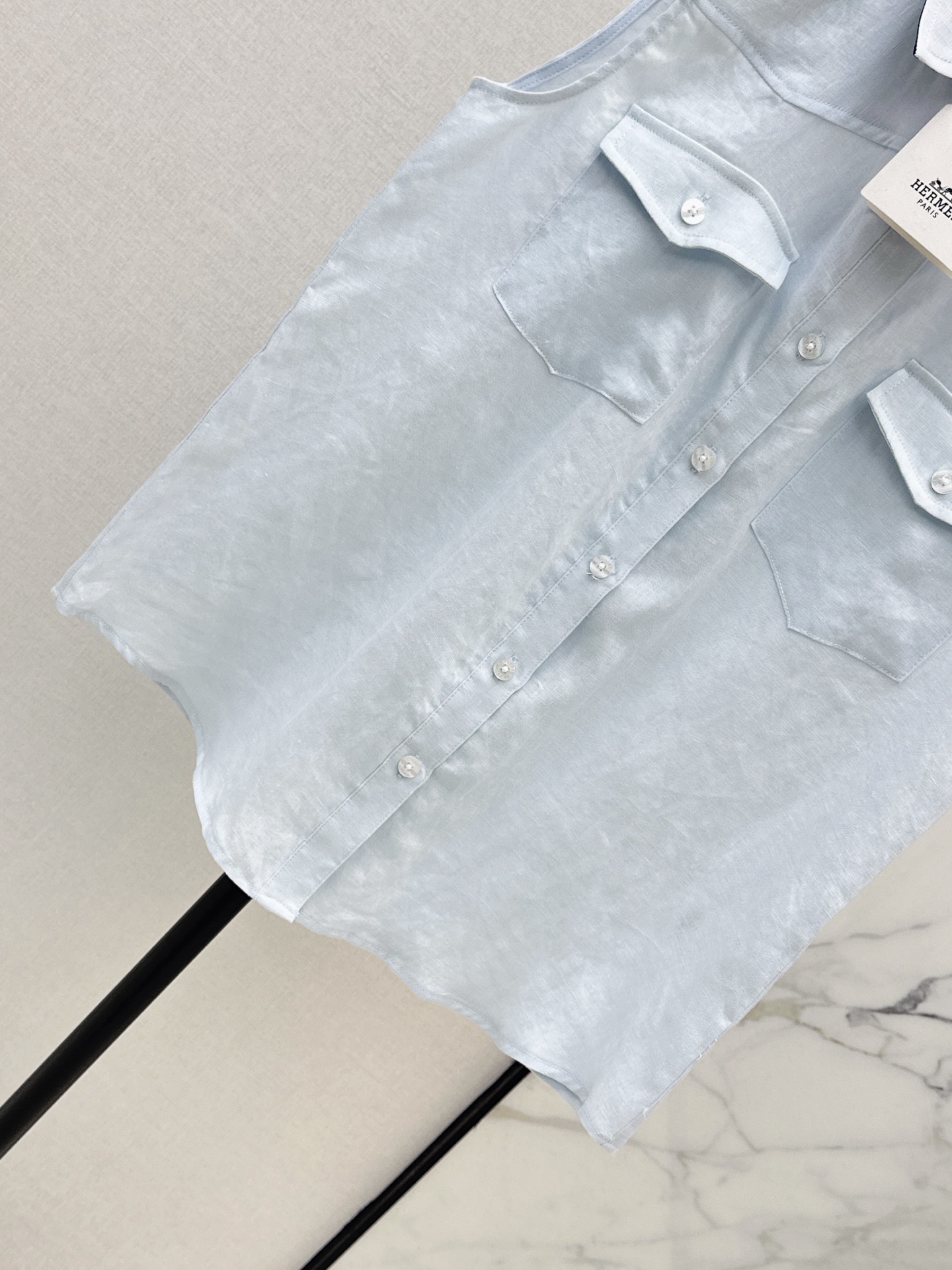 Her 26ss sleeveless shirt
