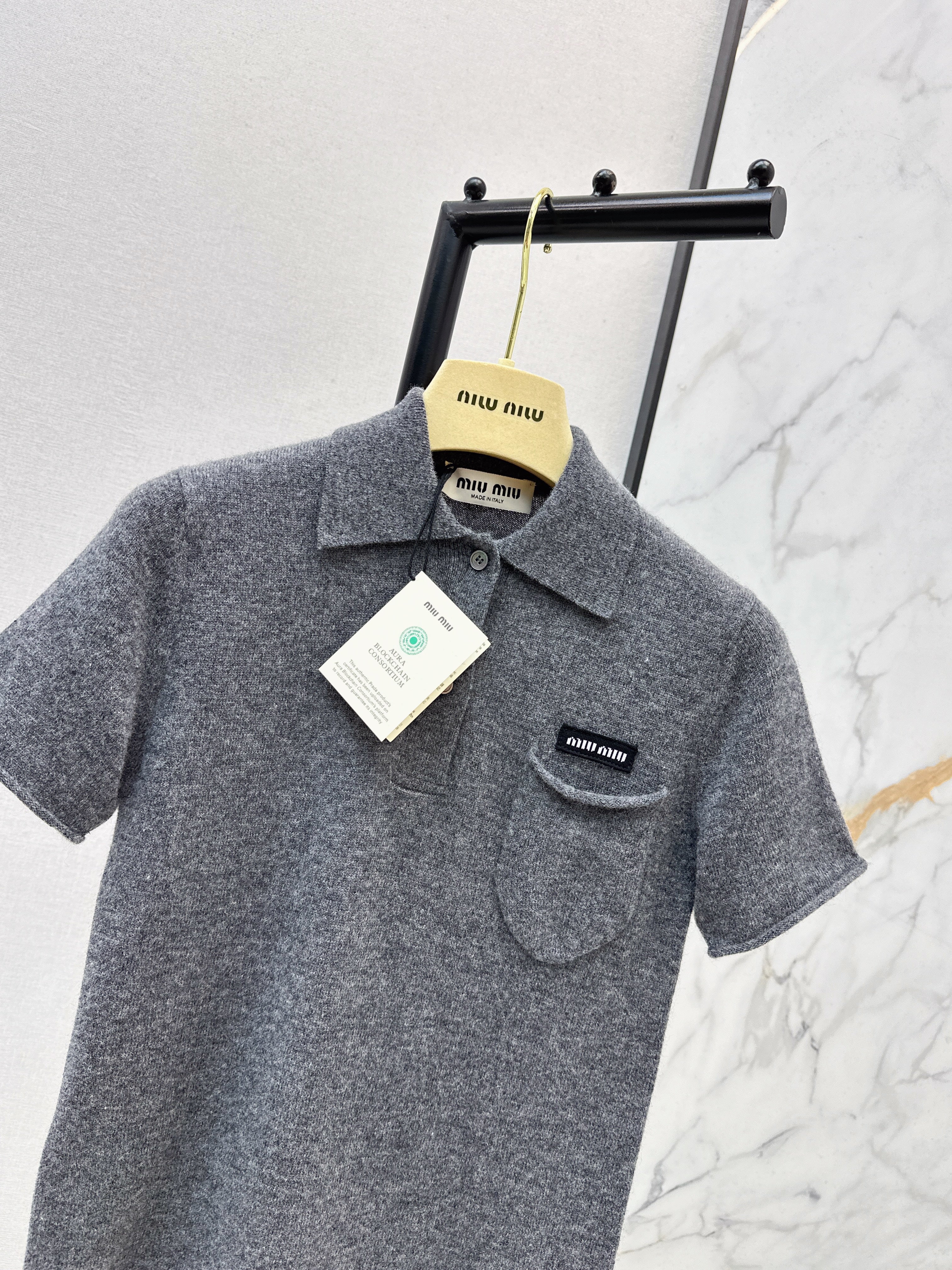 Miu 26ss polo knitwear