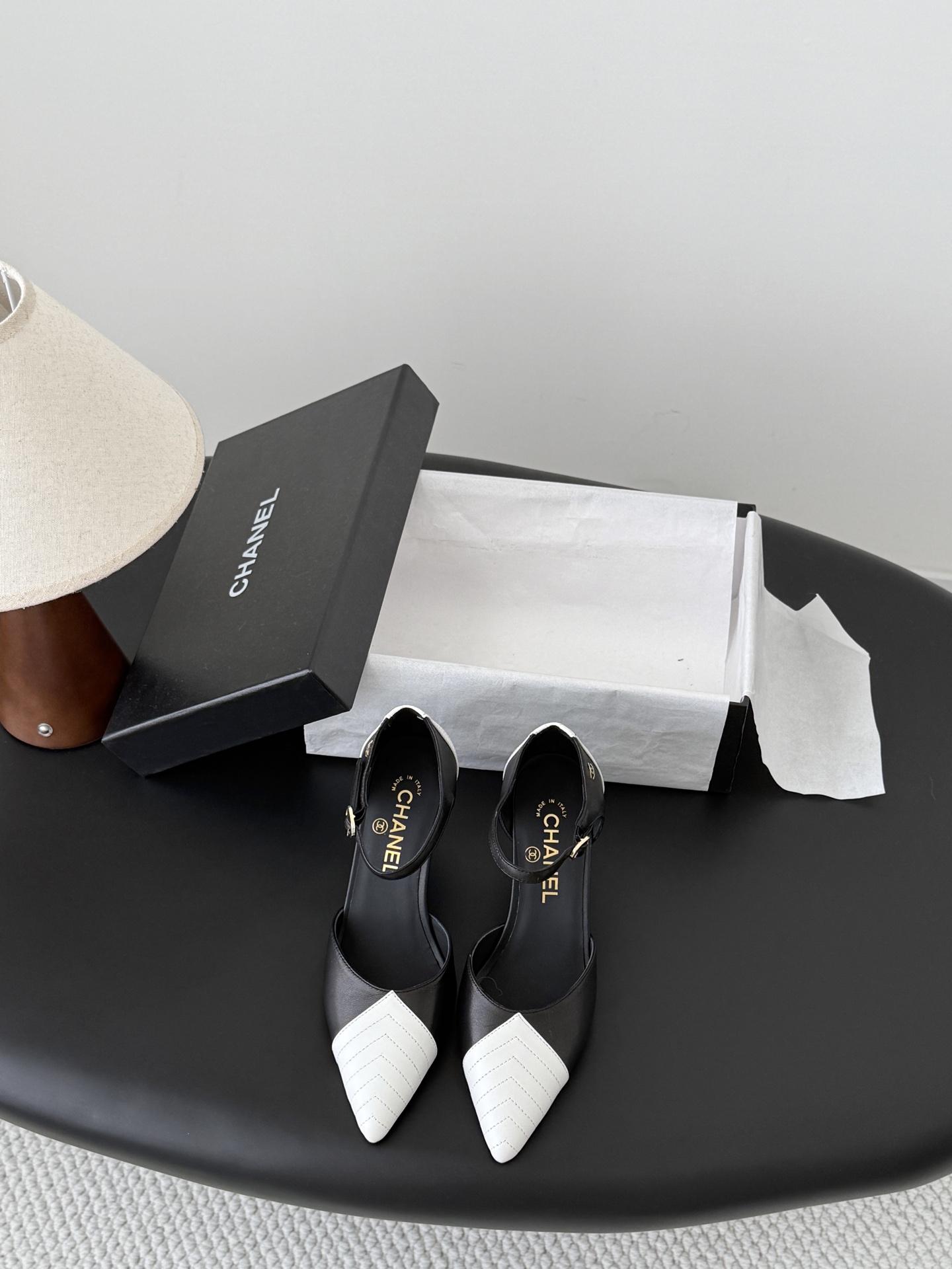 Chan 26P kitten heel sandals