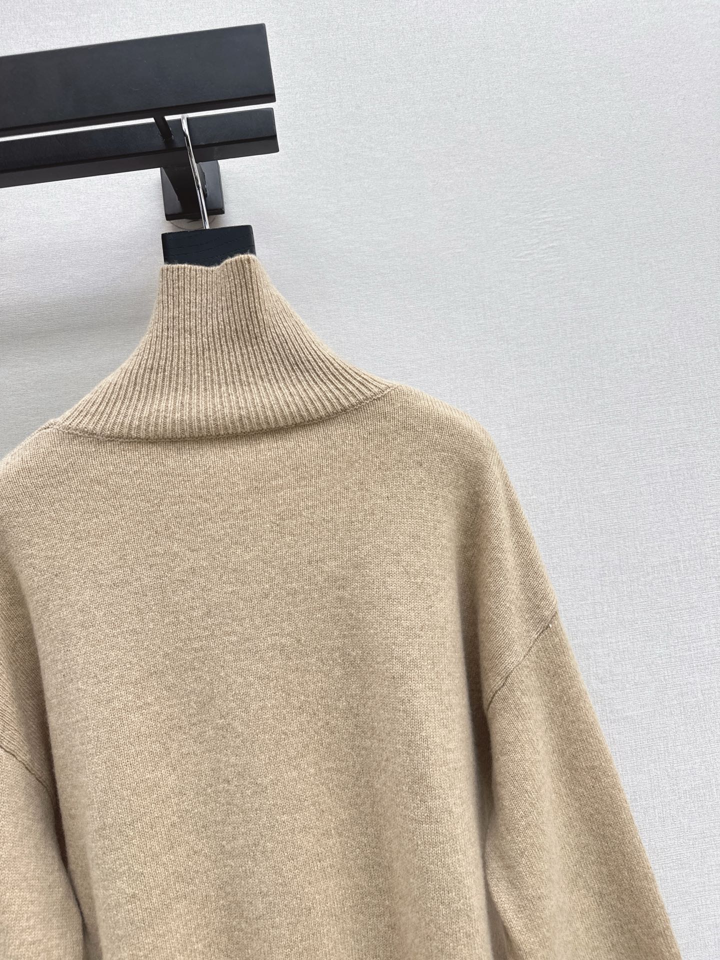 Celi 25fw turtleneck sweater