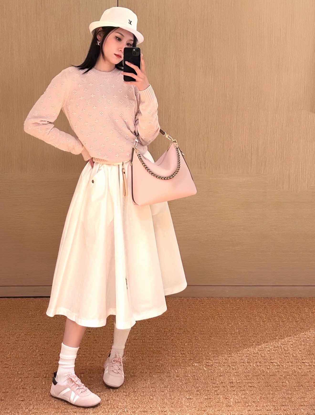 Loui 26ss embroidery sweater