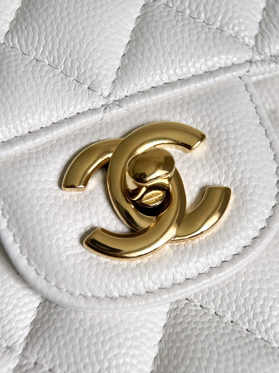 Chan cf23 chain shoulder bag