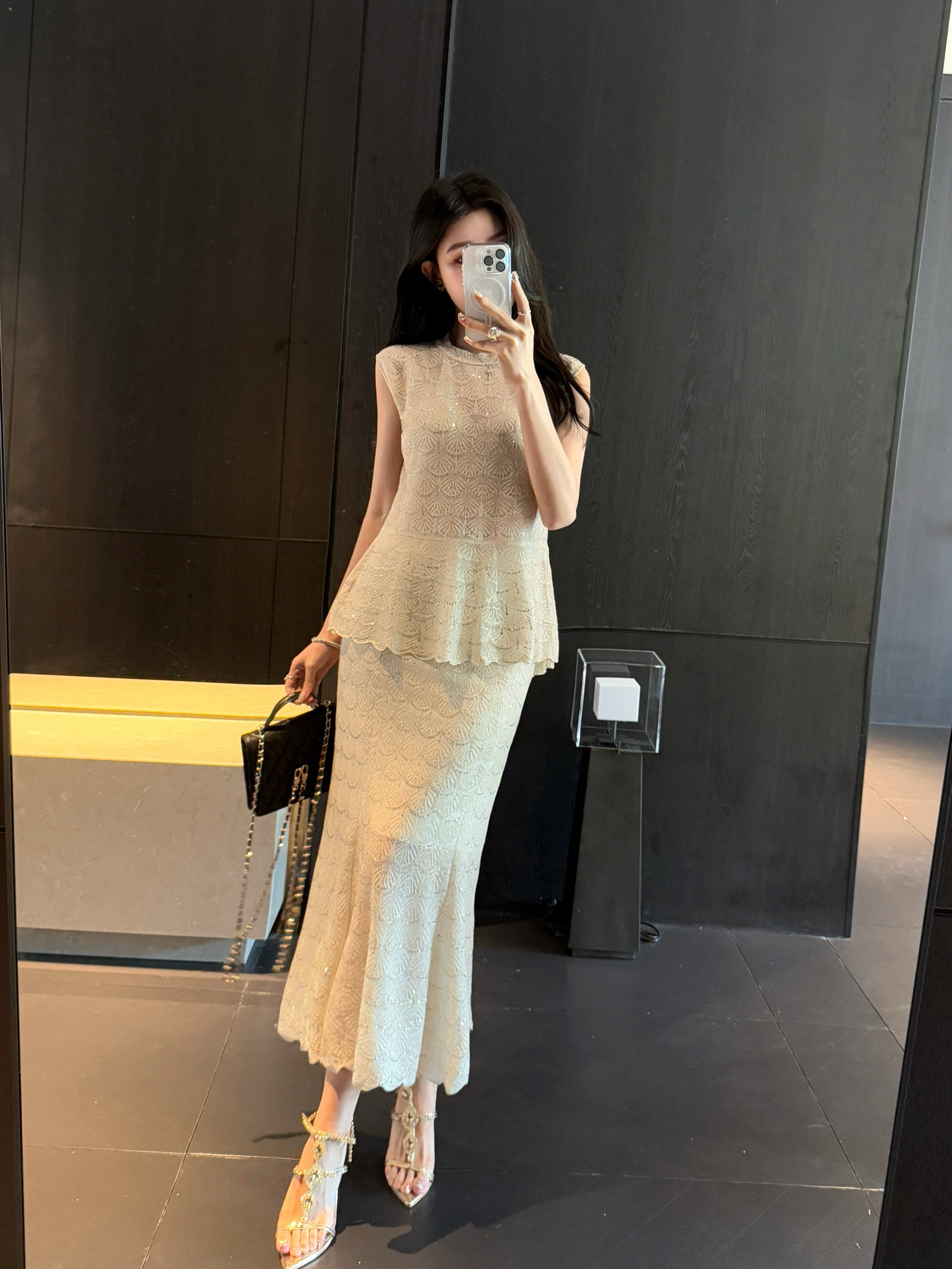 Chan 26ss rhinestone knitwear skirt set