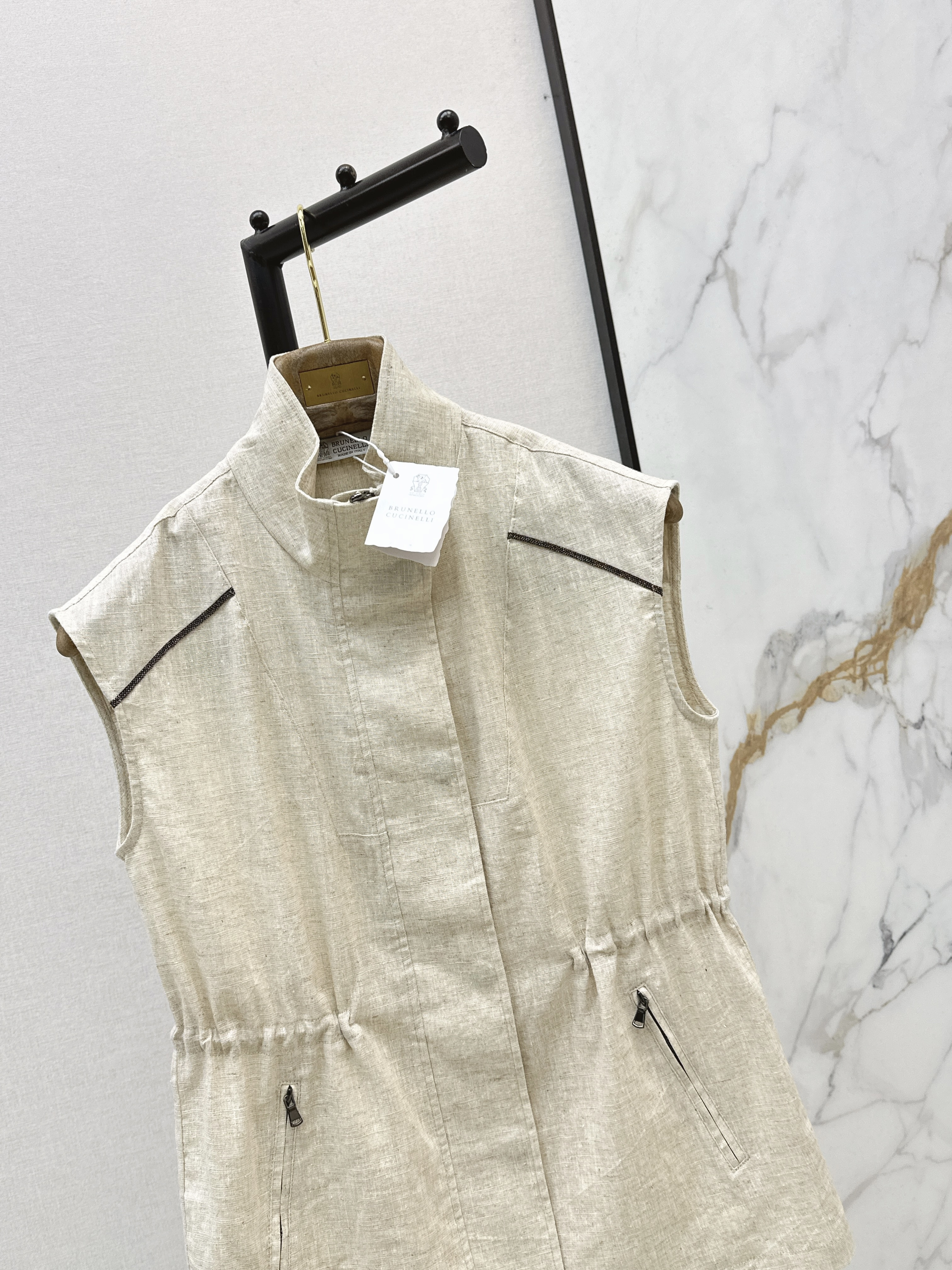 Brun 26ss drawstring waistcoat