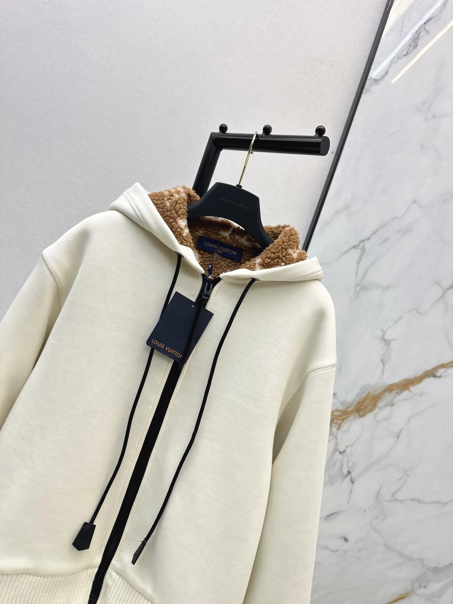 Louis 25fw drawstring jacket