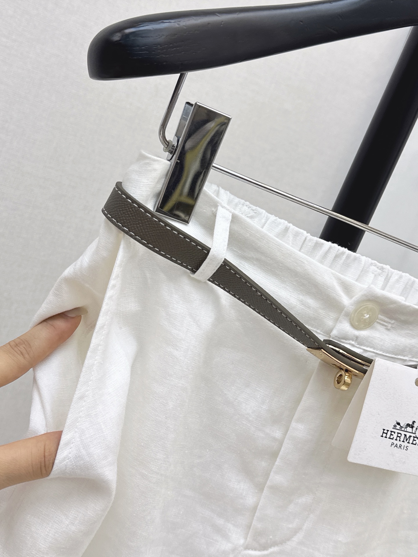 Her 26ss belted skirt
