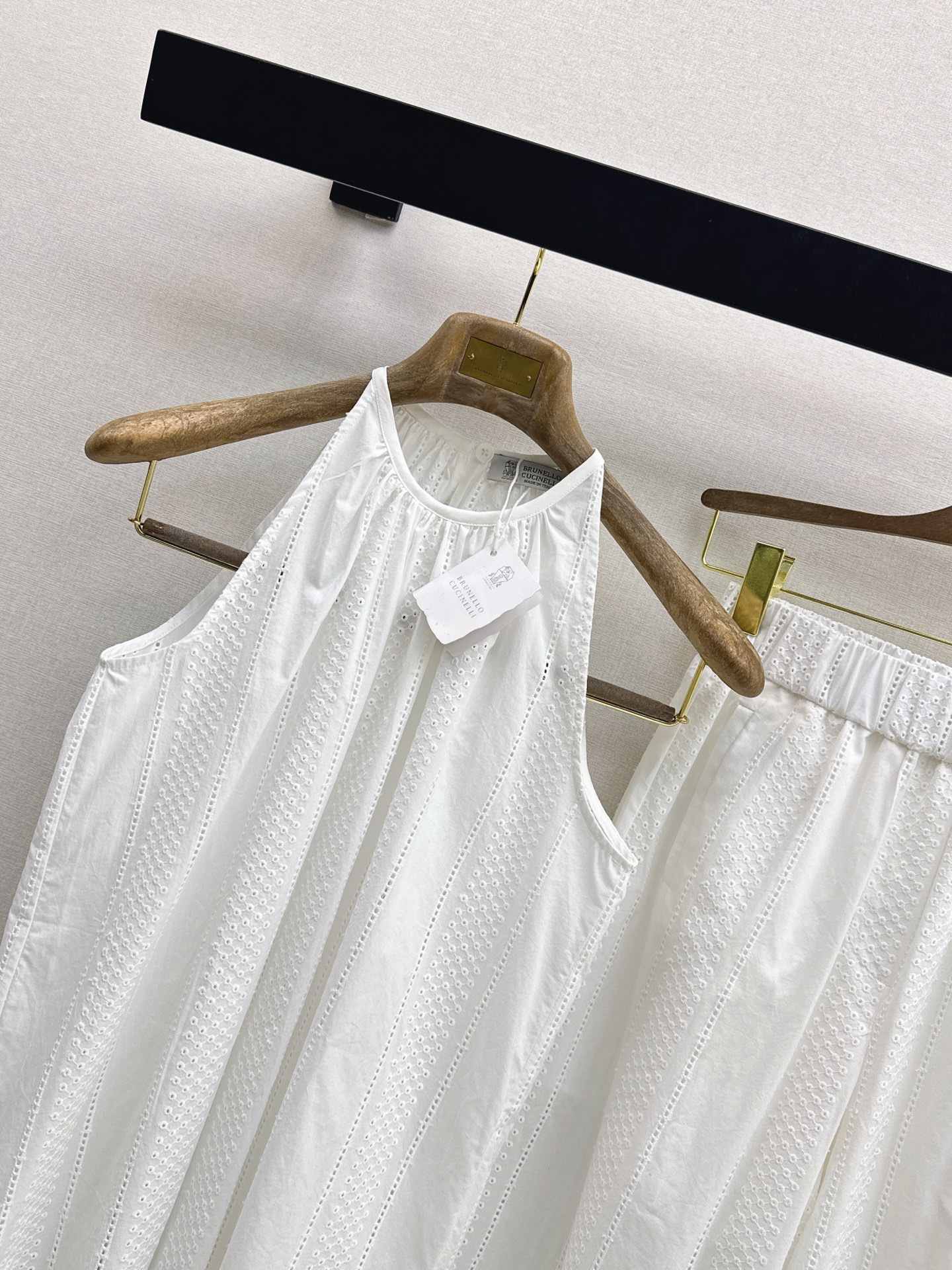 Brun 26ss sleeveless A-line top pants set
