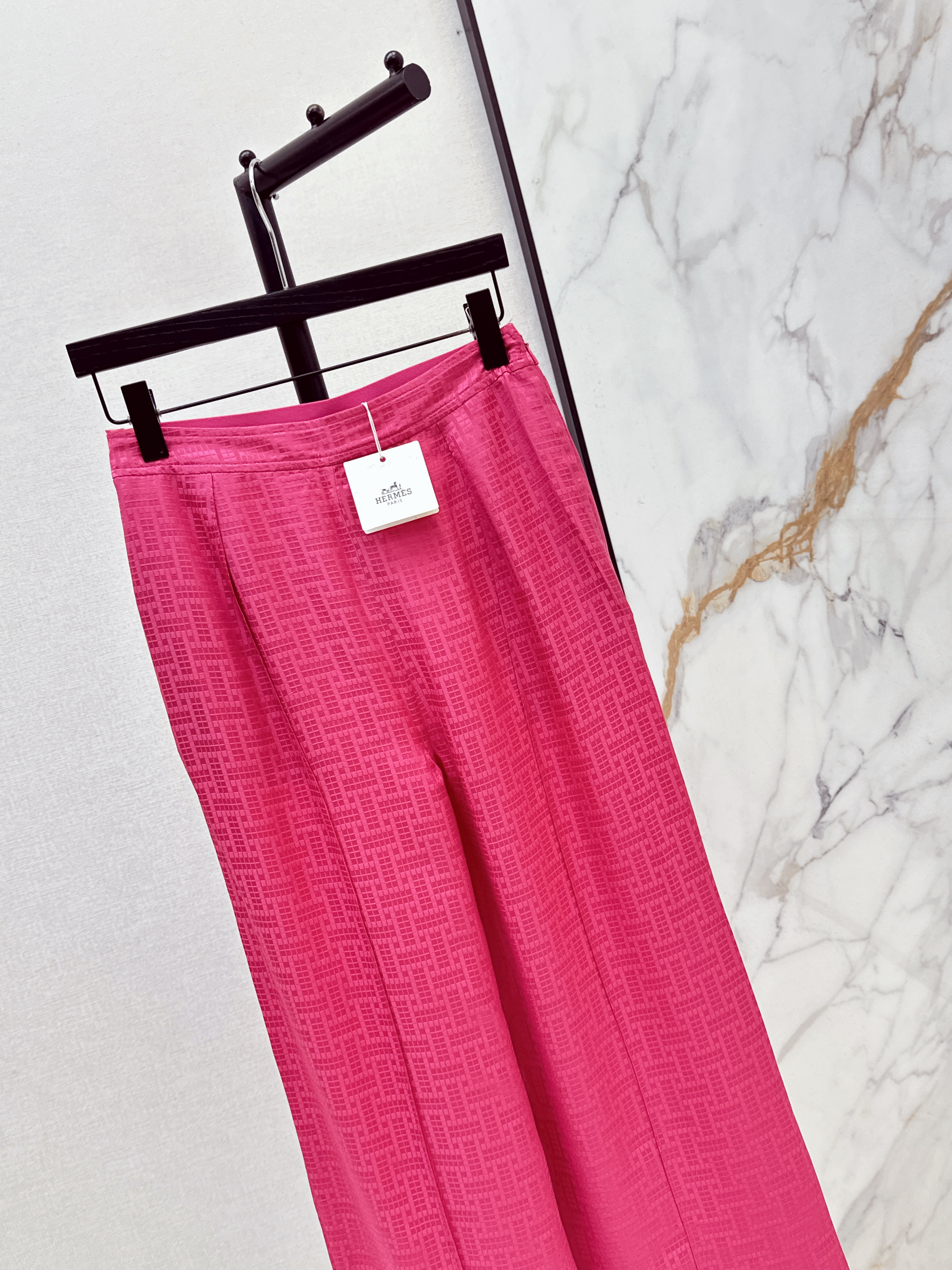 Her 26ss jacquard silk pant
