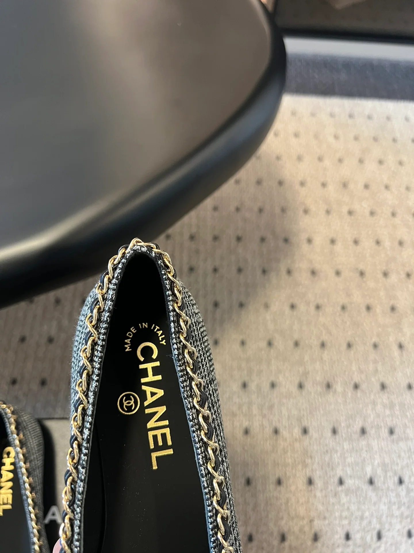 Chan 25fw ballet flats