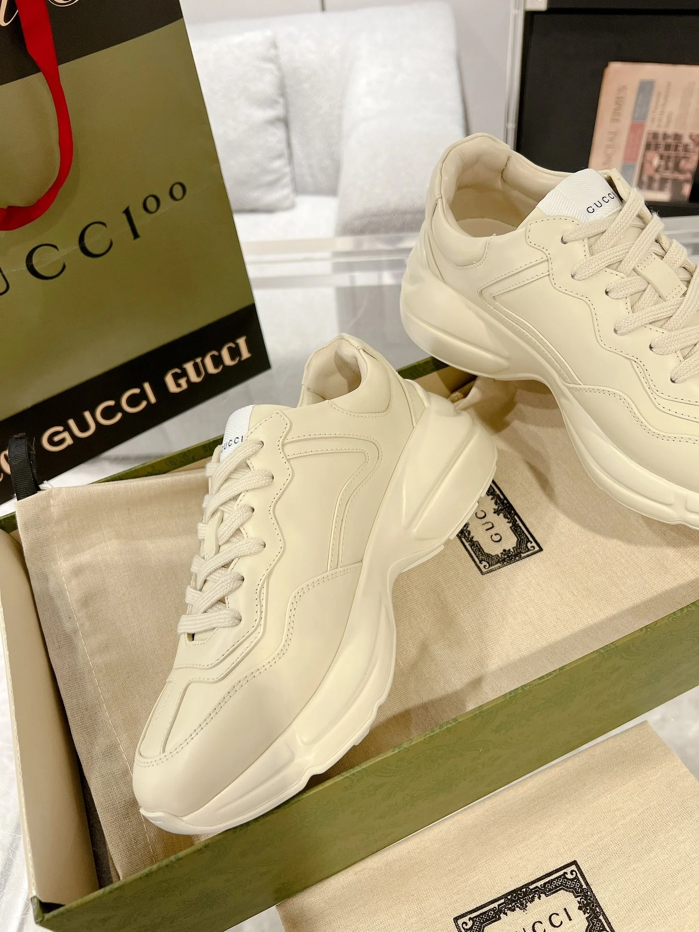 Gucc 25fw dad's shoes