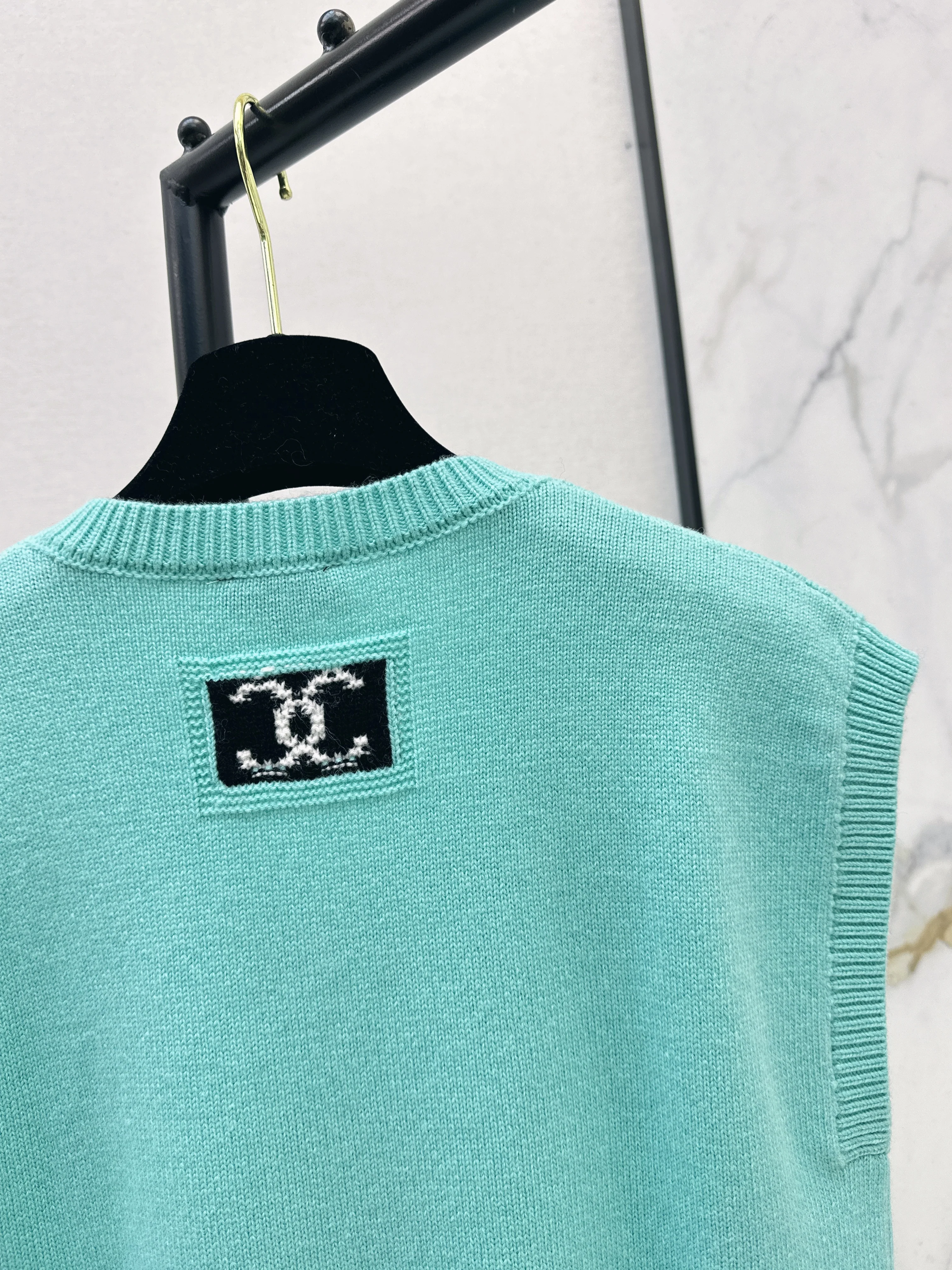 Chan 26ss knitted vest