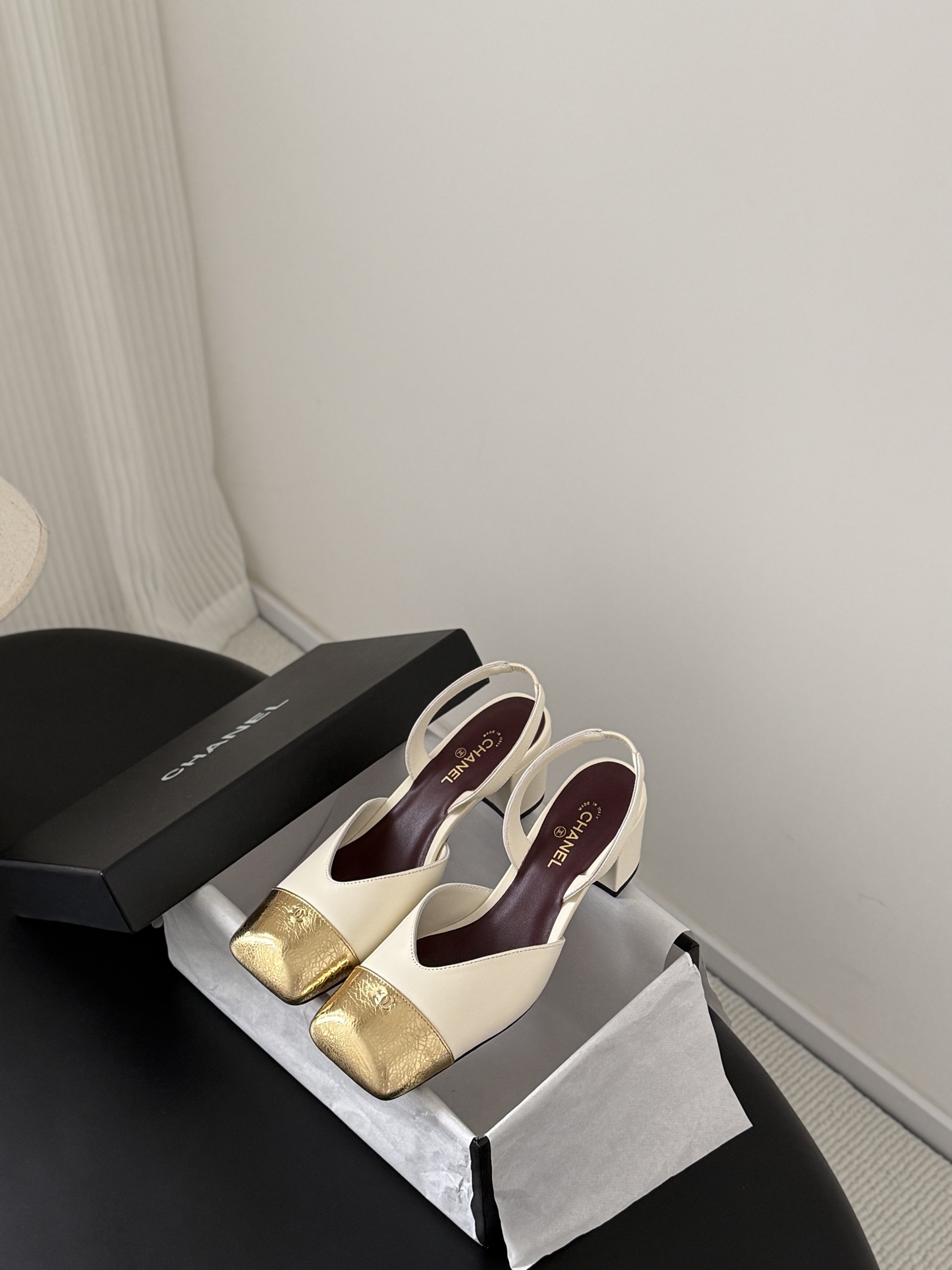 Chan two-tone slingback pumps