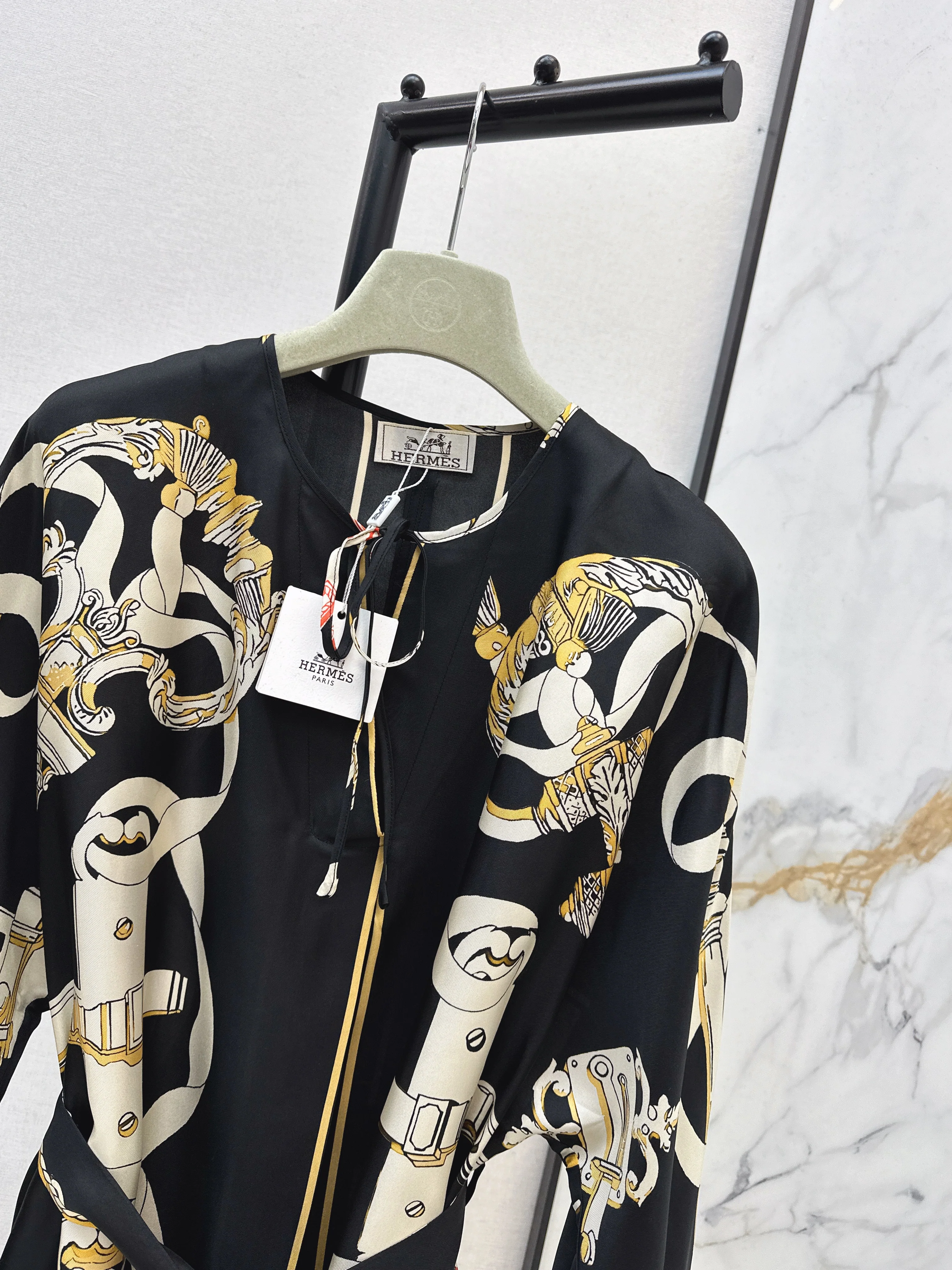 Herm 26ss batwing sleeve print dress